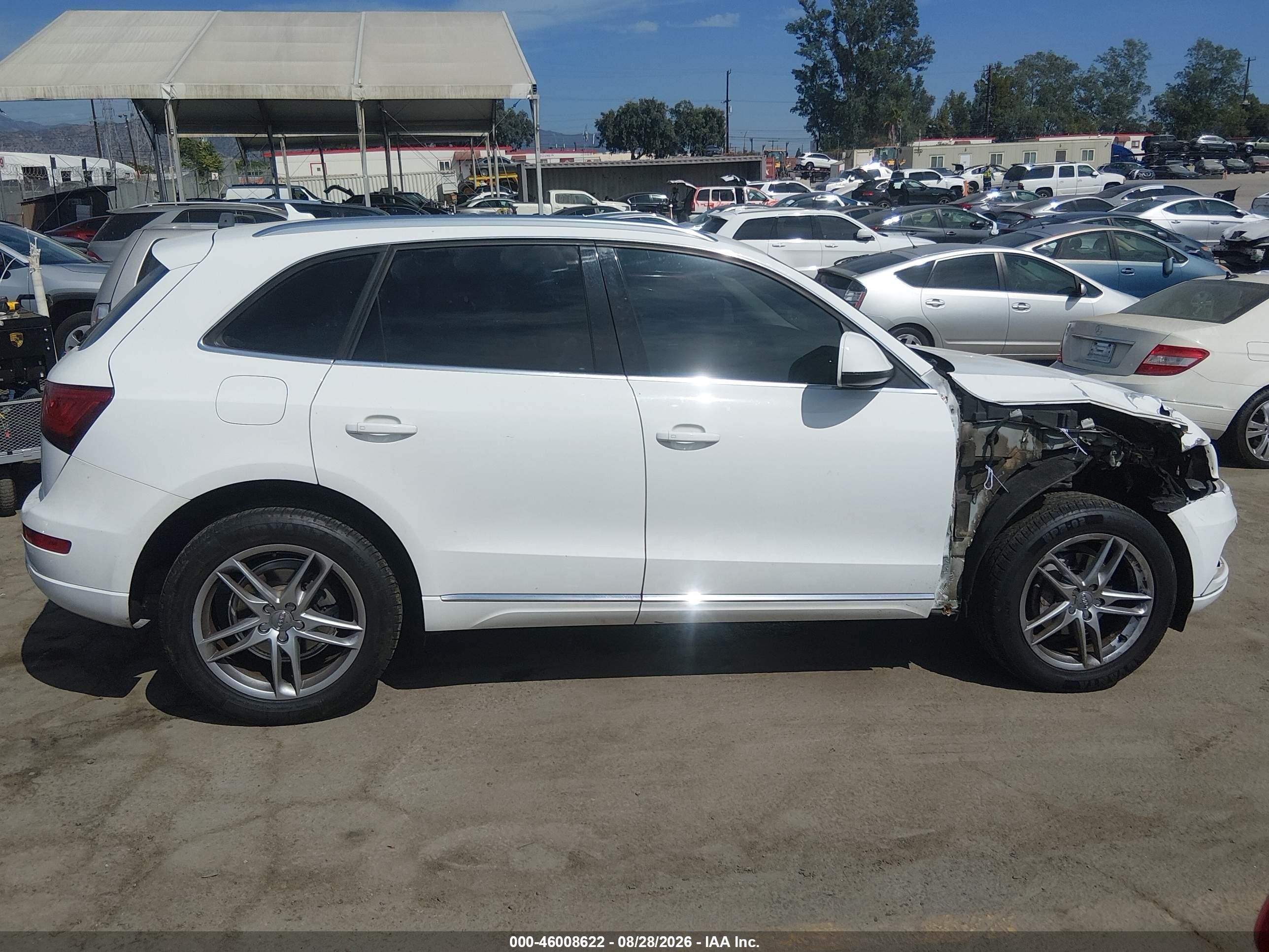 2014 Audi Q5 2.0t Premium White vin: WA1LFAFPXEA013680