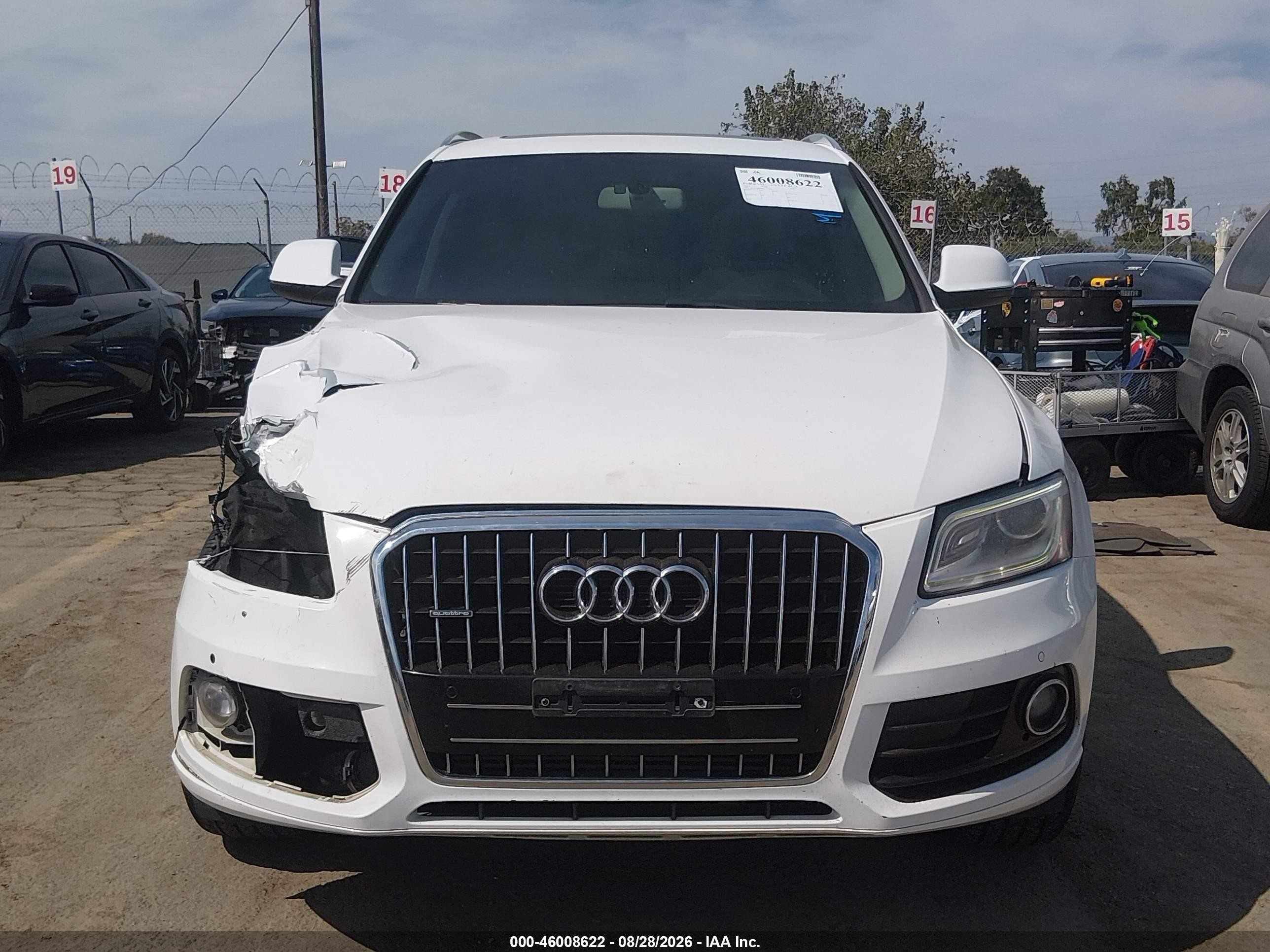 2014 Audi Q5 2.0t Premium White vin: WA1LFAFPXEA013680