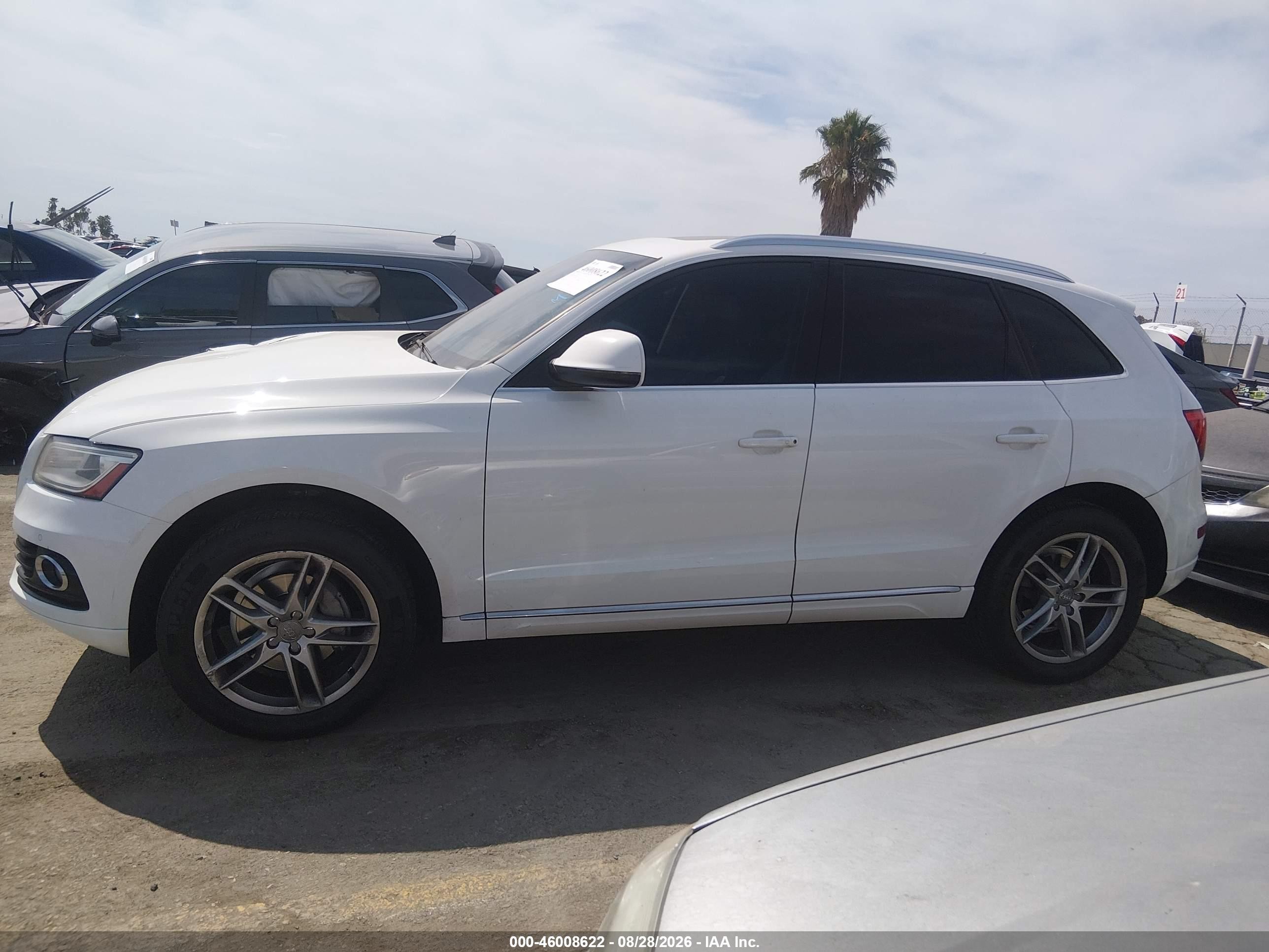 2014 Audi Q5 2.0t Premium White vin: WA1LFAFPXEA013680