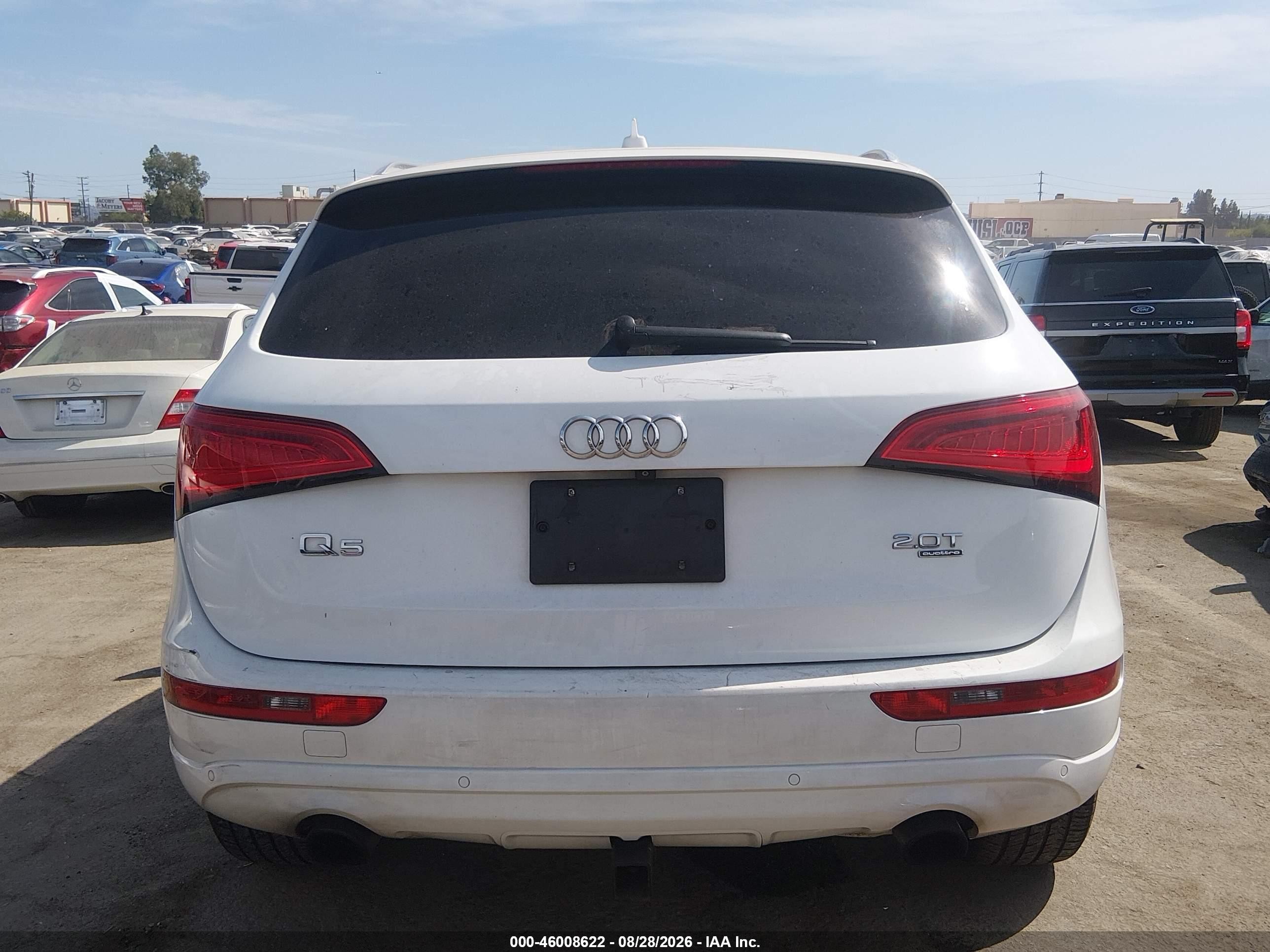 2014 Audi Q5 2.0t Premium White vin: WA1LFAFPXEA013680