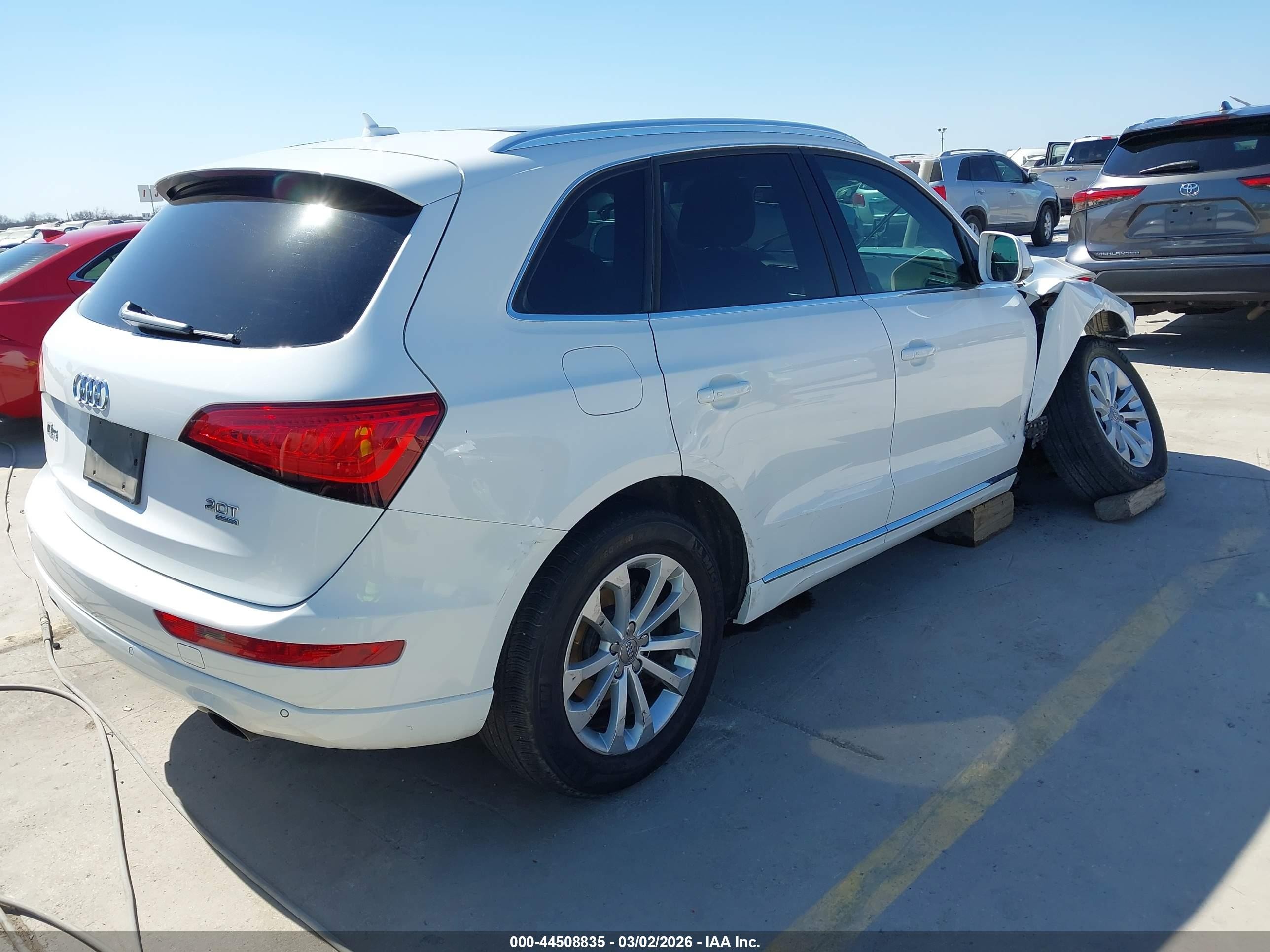 2014 Audi Q5 2.0t Premium White vin: WA1LFAFPXEA060689