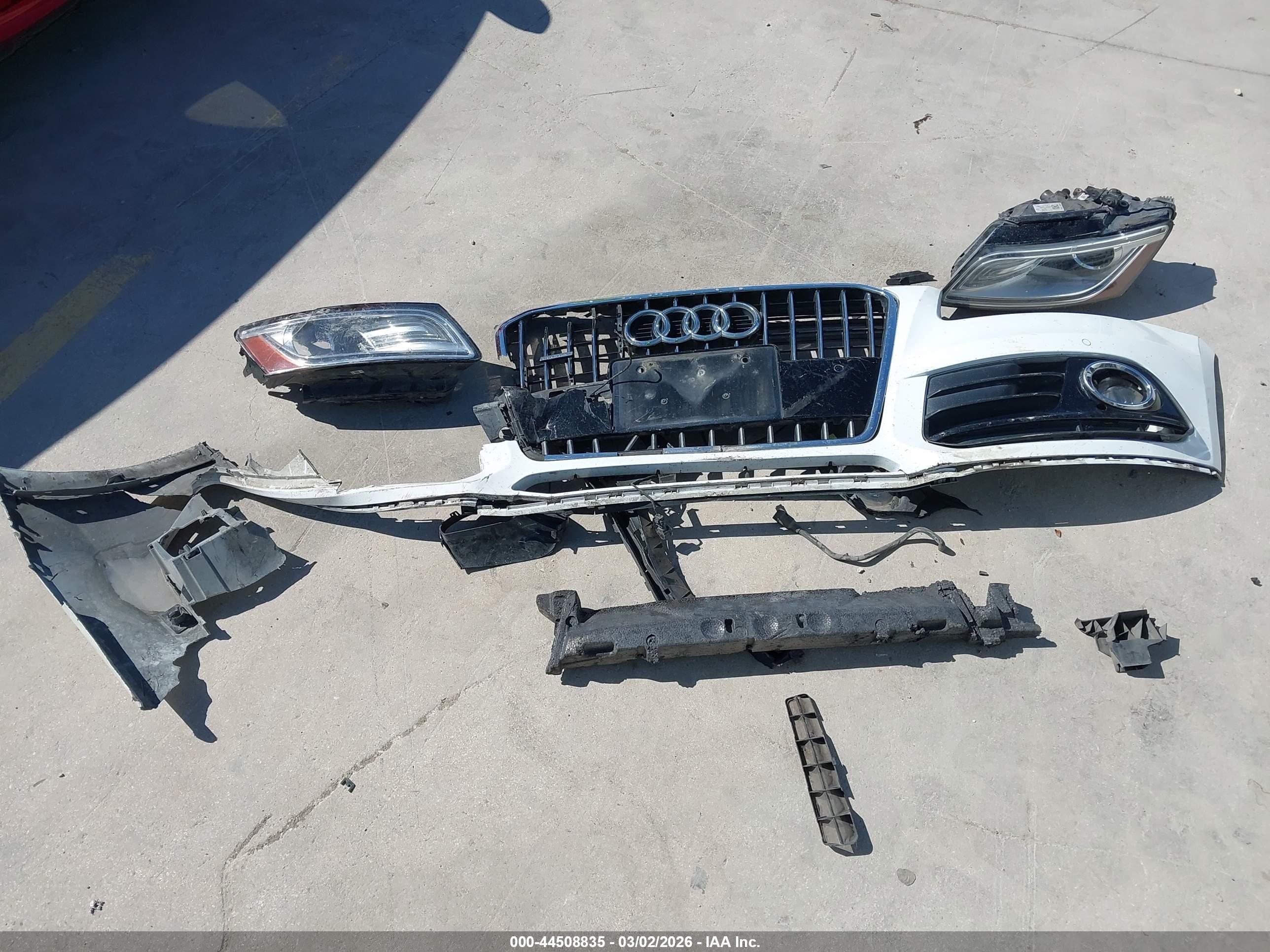 2014 Audi Q5 2.0t Premium White vin: WA1LFAFPXEA060689