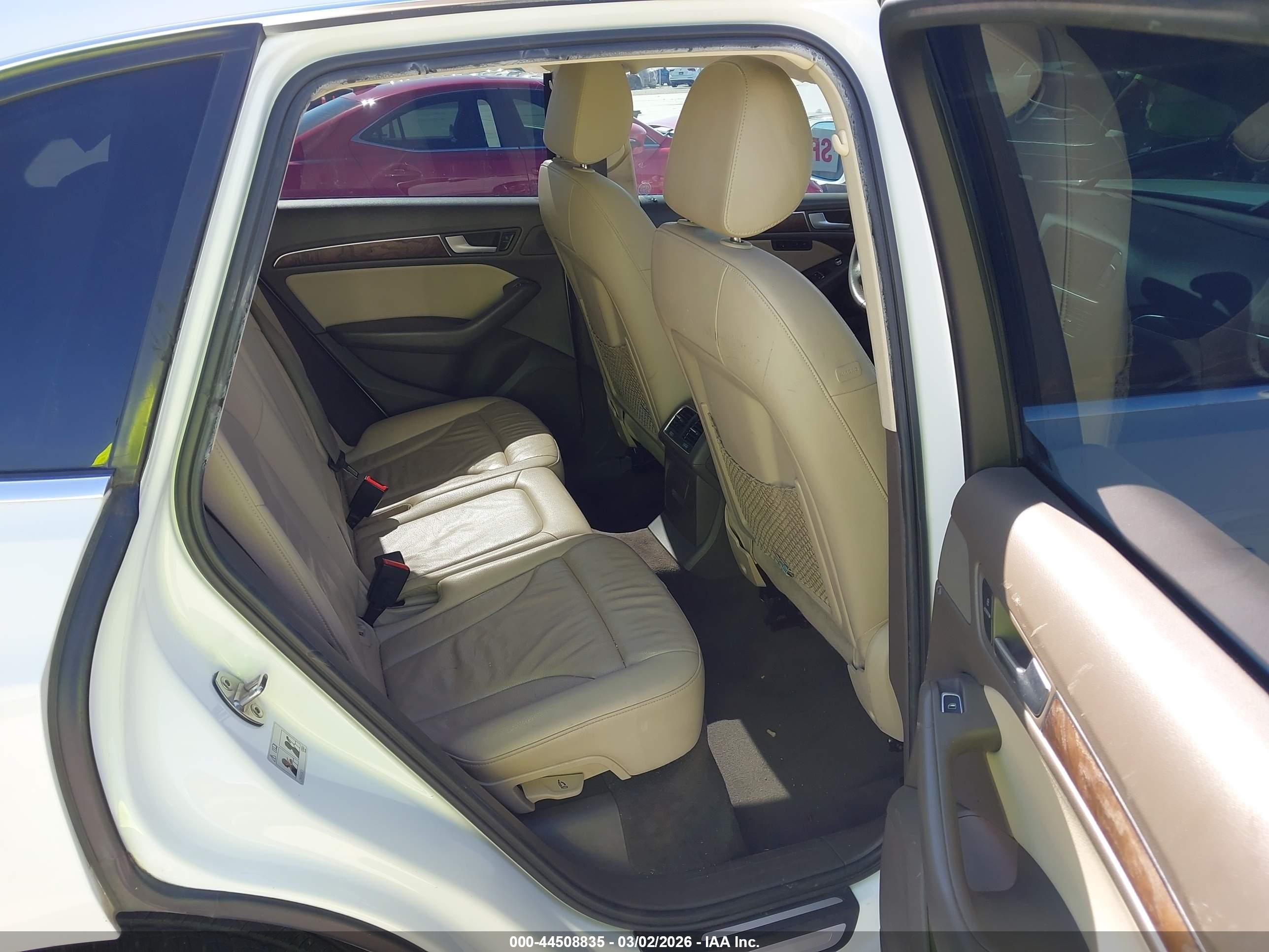 2014 Audi Q5 2.0t Premium White vin: WA1LFAFPXEA060689