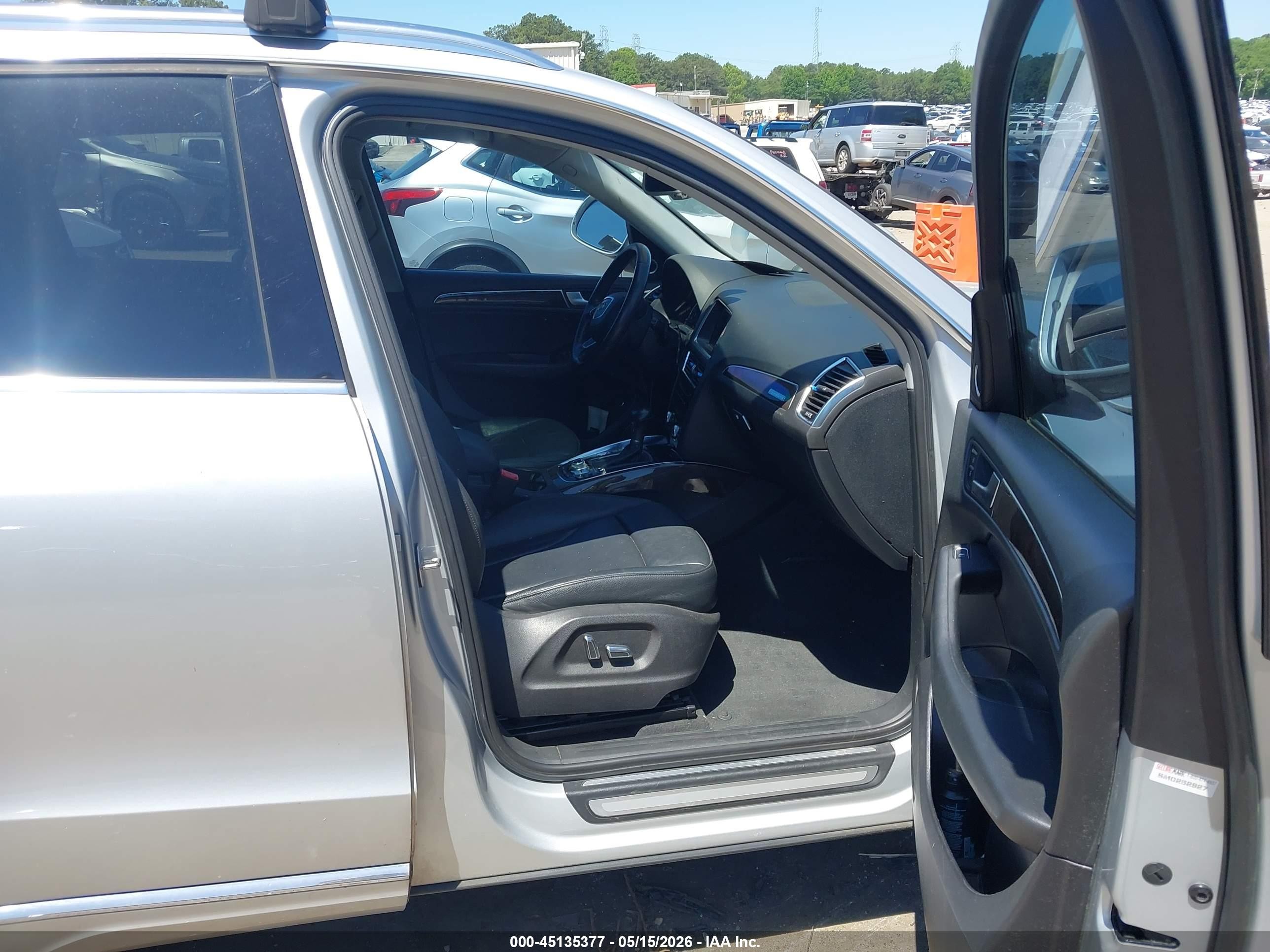 2014 Audi Q5 2.0t Premium Silver vin: WA1LFAFPXEA099038