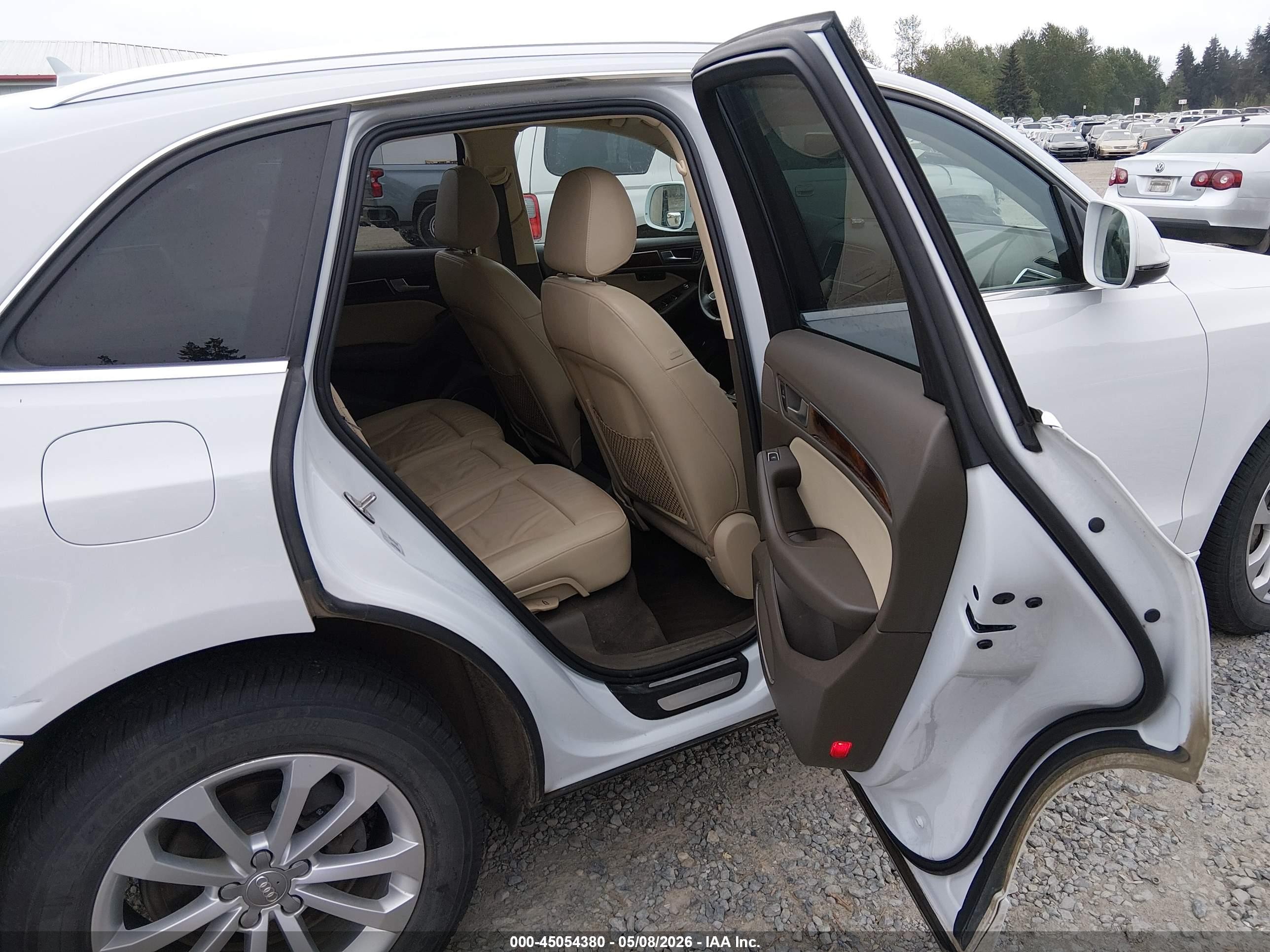 2015 Audi Q5 2.0t Premium White vin: WA1LFAFPXFA018170