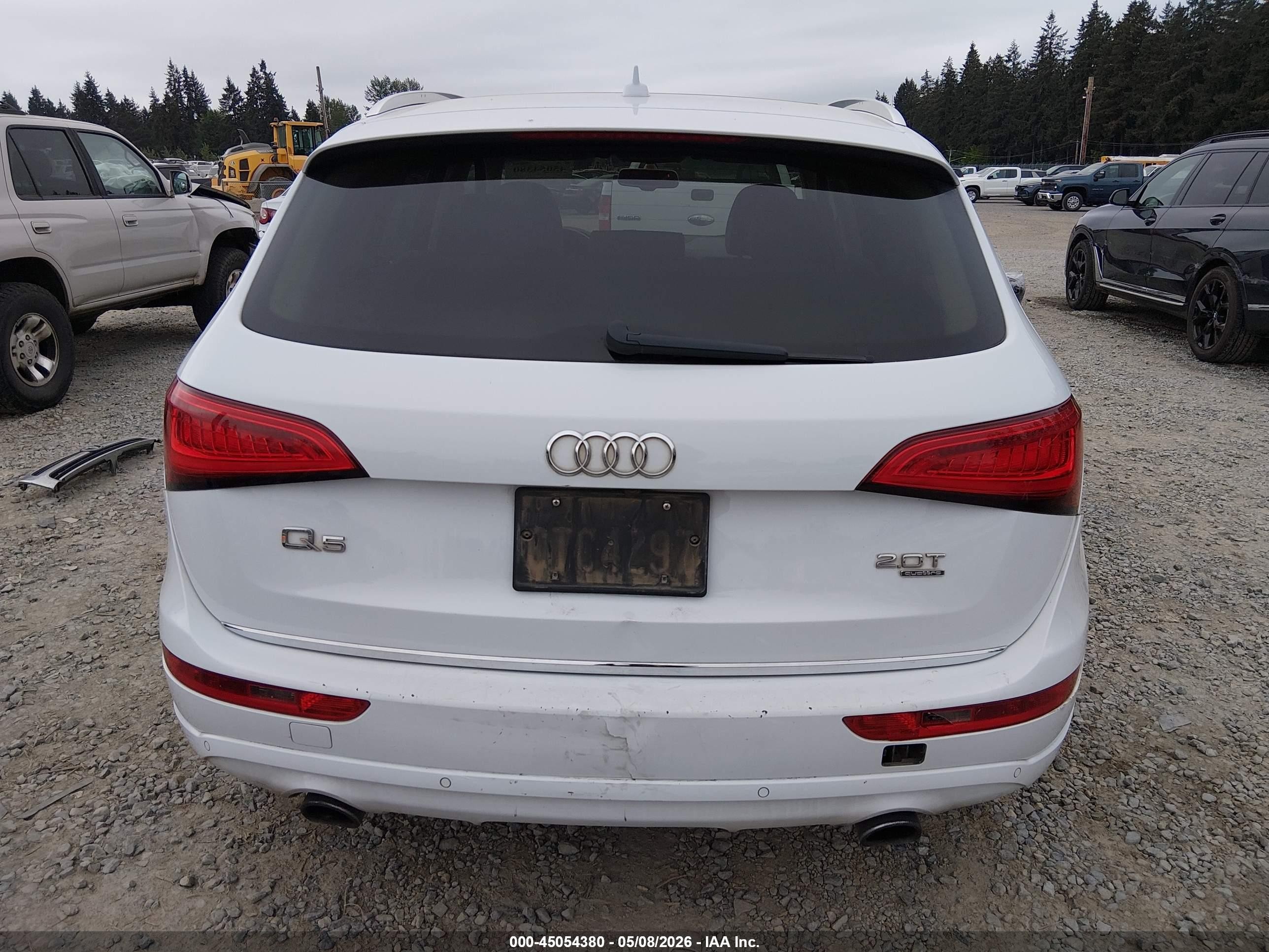 2015 Audi Q5 2.0t Premium White vin: WA1LFAFPXFA018170
