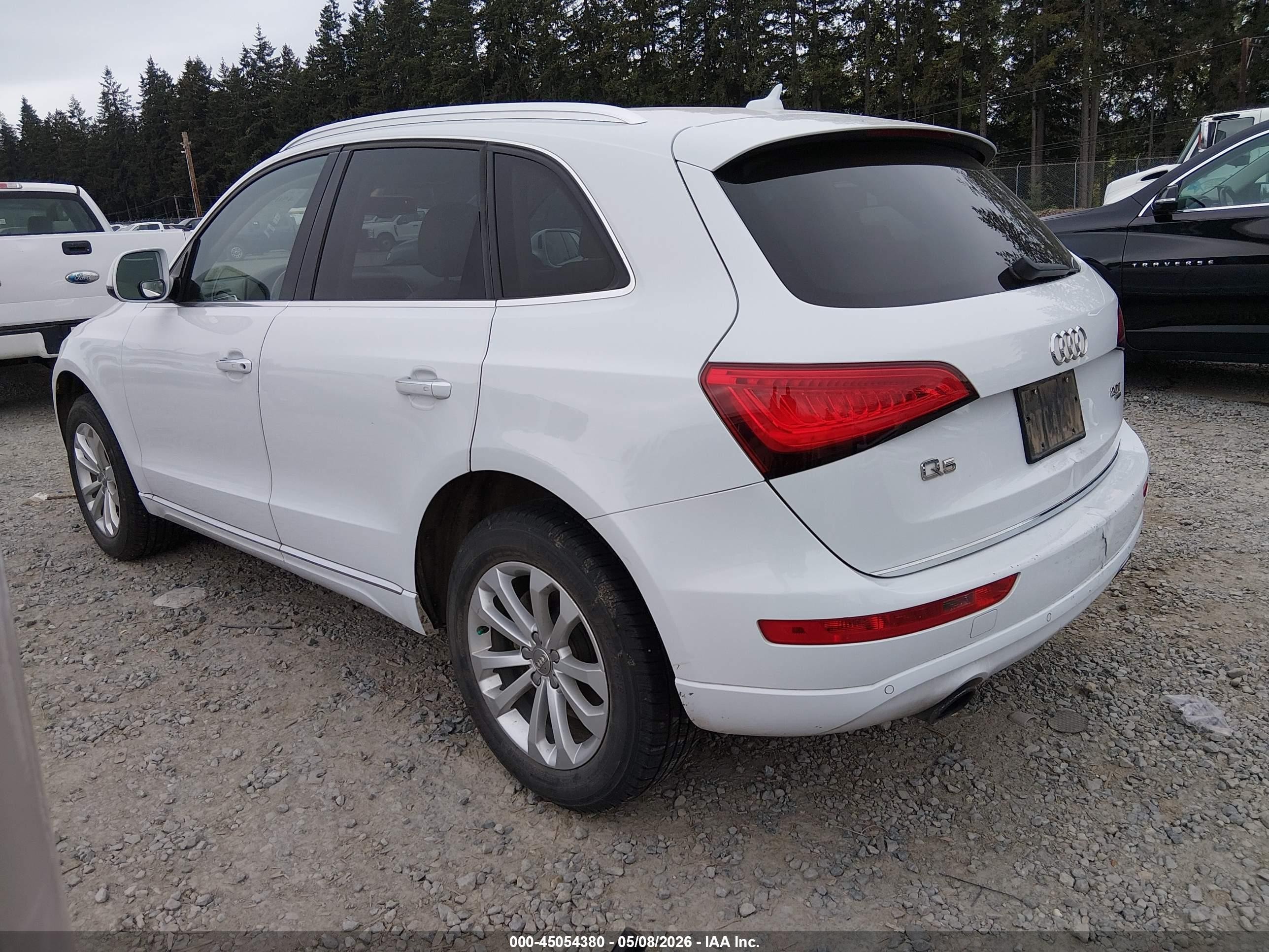 2015 Audi Q5 2.0t Premium White vin: WA1LFAFPXFA018170