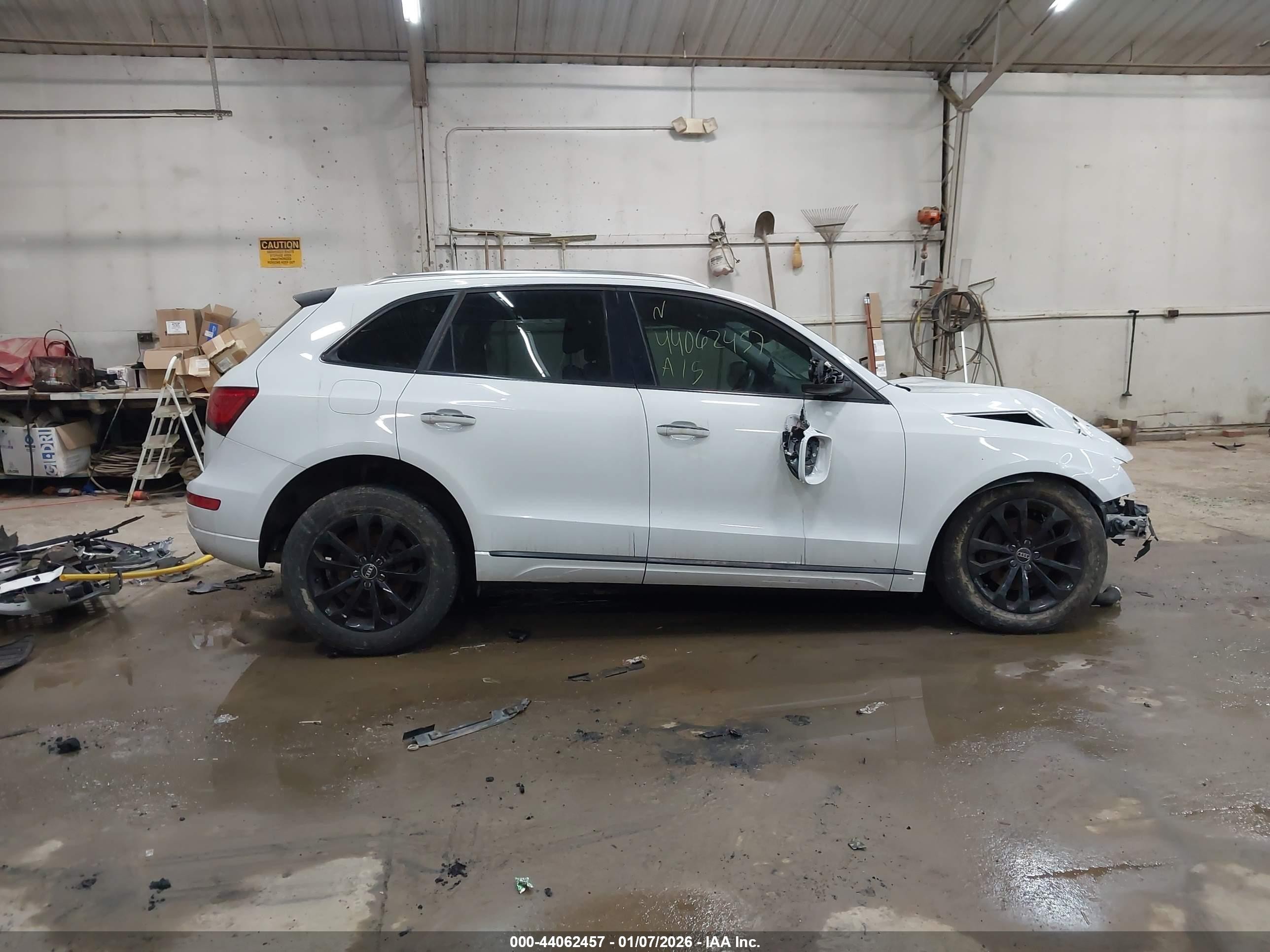 2015 Audi Q5 2.0t Premium White vin: WA1LFAFPXFA037298