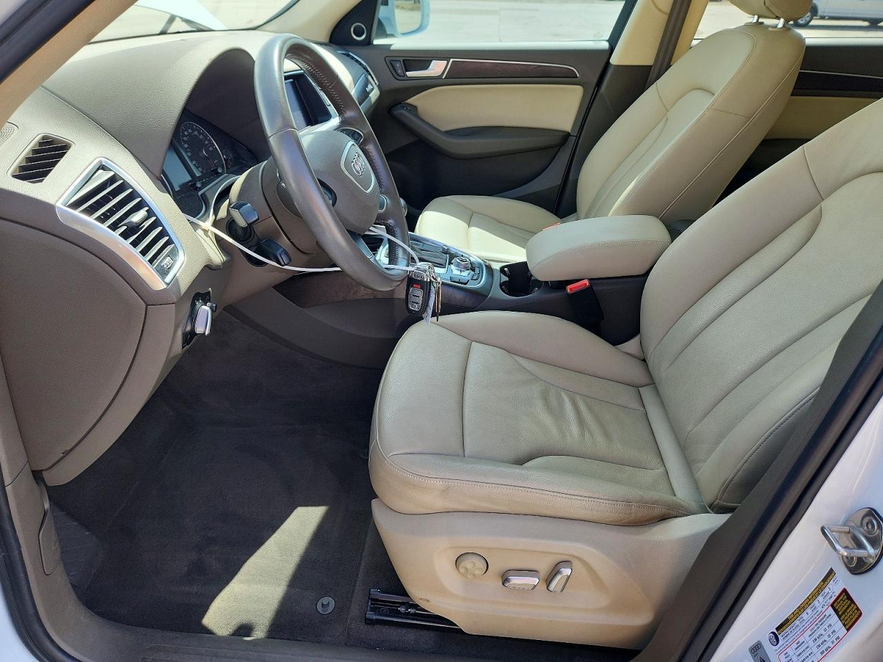 2015 Audi Q5 Premium Plus White vin: WA1LFAFPXFA063187