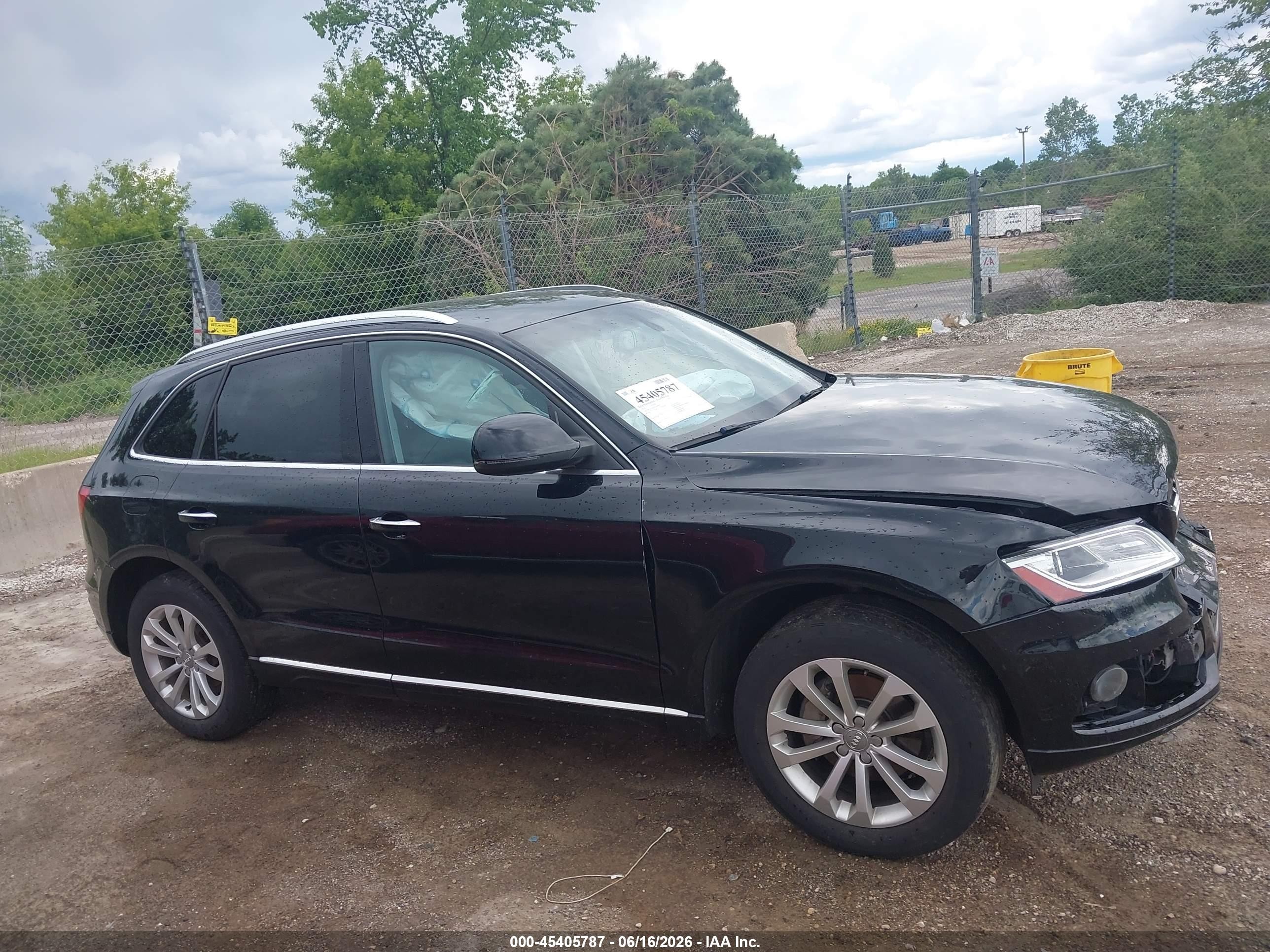 2015 Audi Q5 2.0t Premium Black vin: WA1LFAFPXFA064999