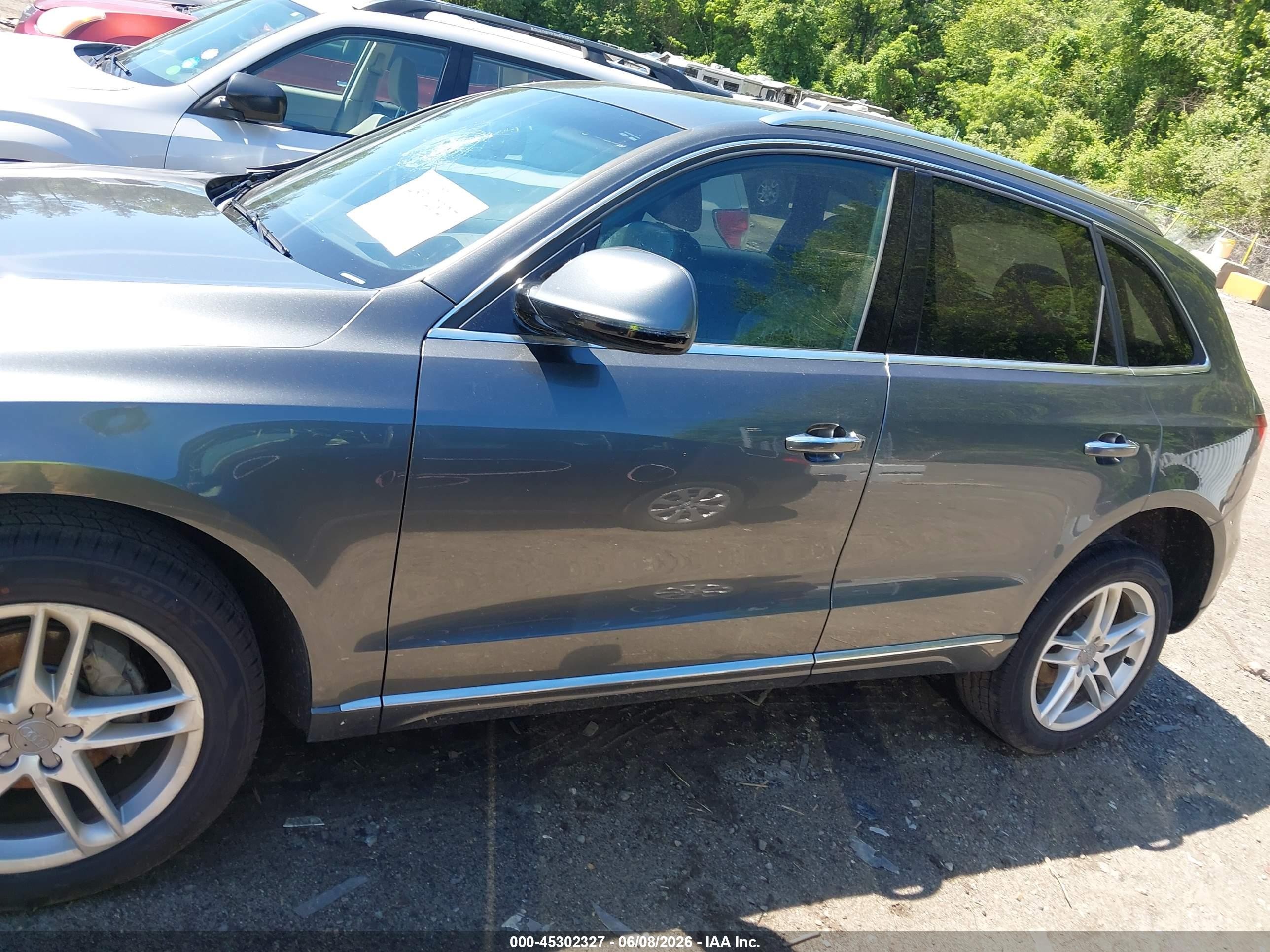 2015 Audi Q5 2.0t Premium Gray vin: WA1LFAFPXFA099204