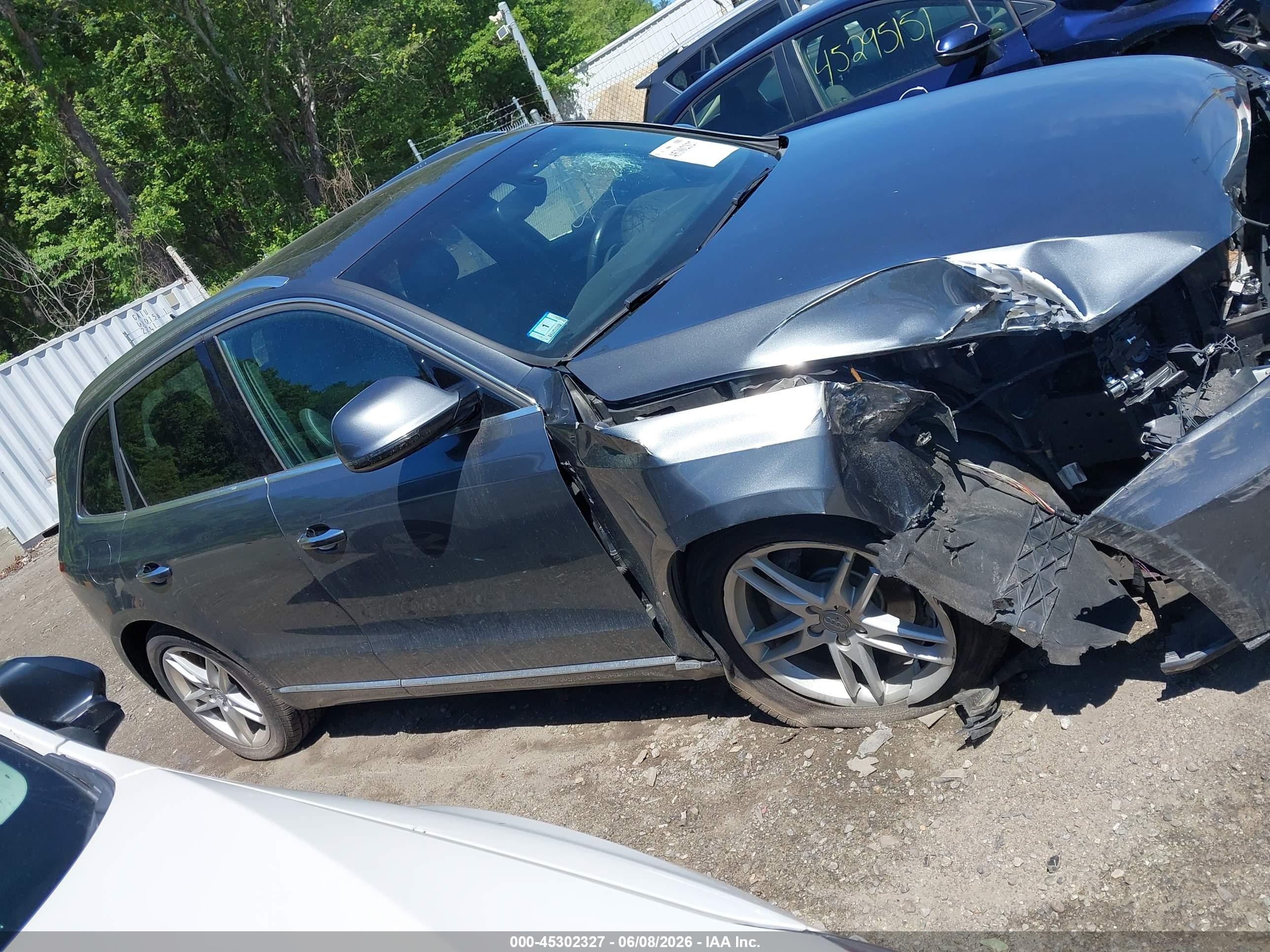 2015 Audi Q5 2.0t Premium Gray vin: WA1LFAFPXFA099204