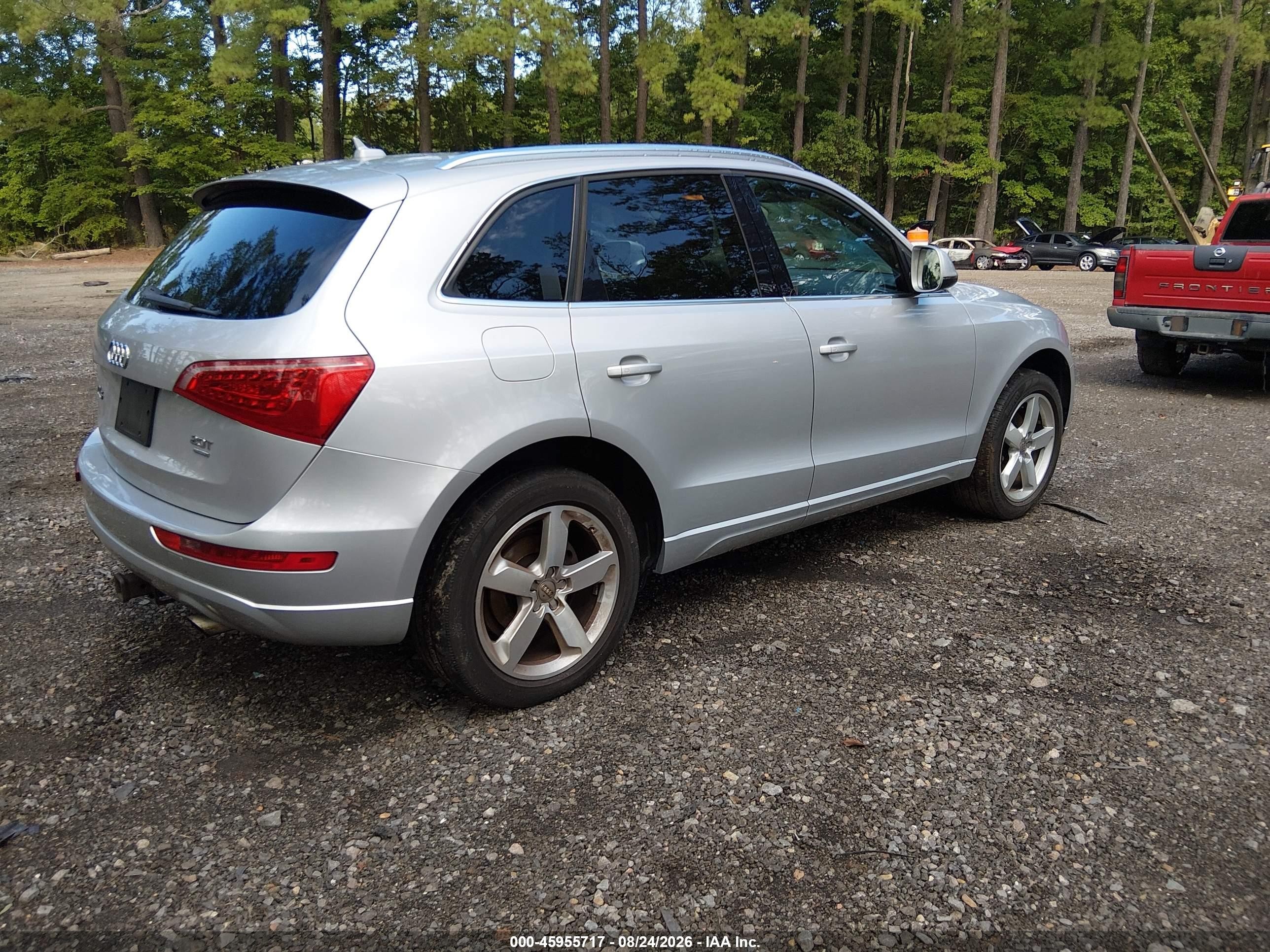 2012 Audi Q5 2.0t Premium Silver vin: WA1LFBFP0CA007373