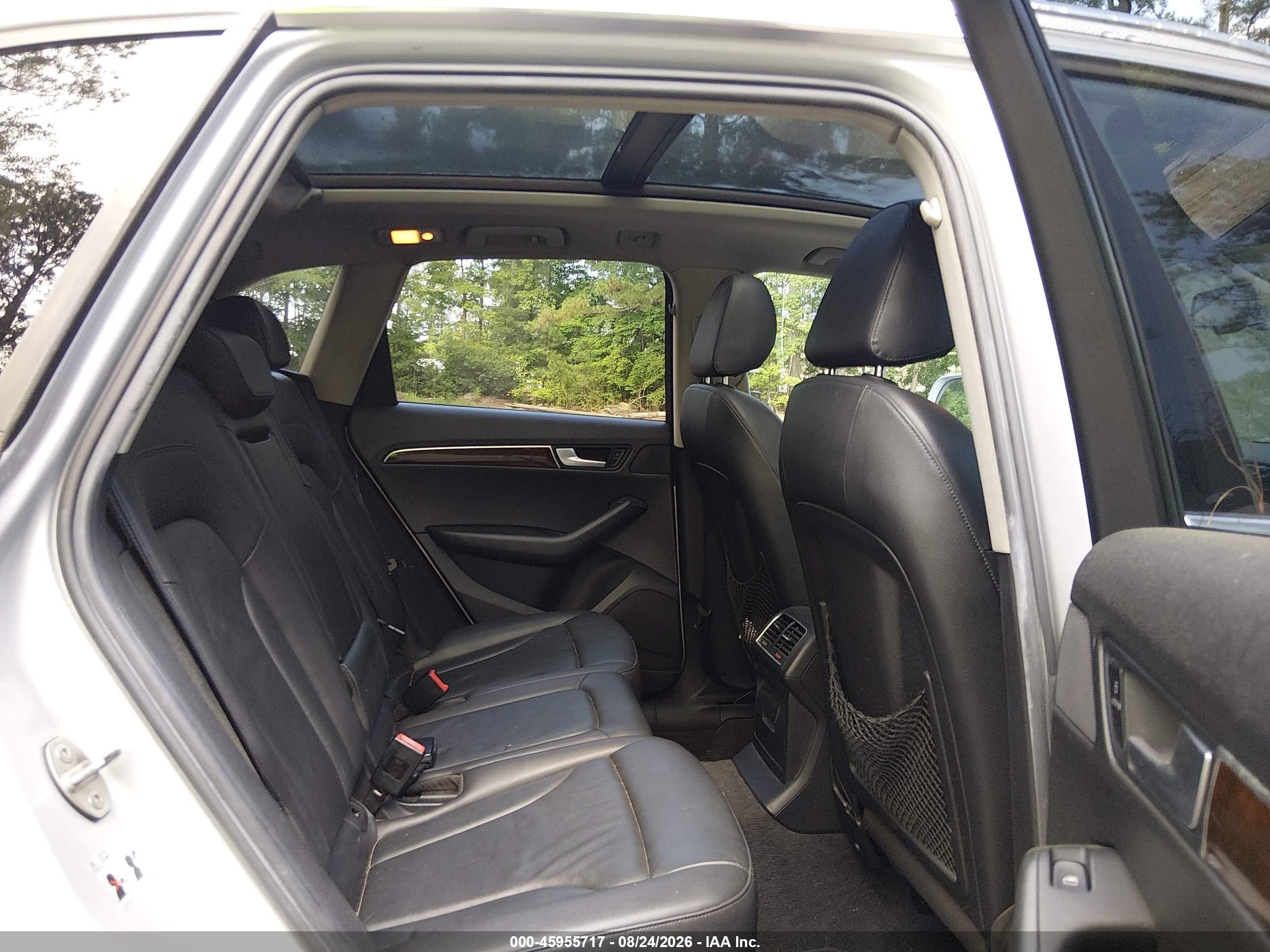 2012 Audi Q5 2.0t Premium Silver vin: WA1LFBFP0CA007373