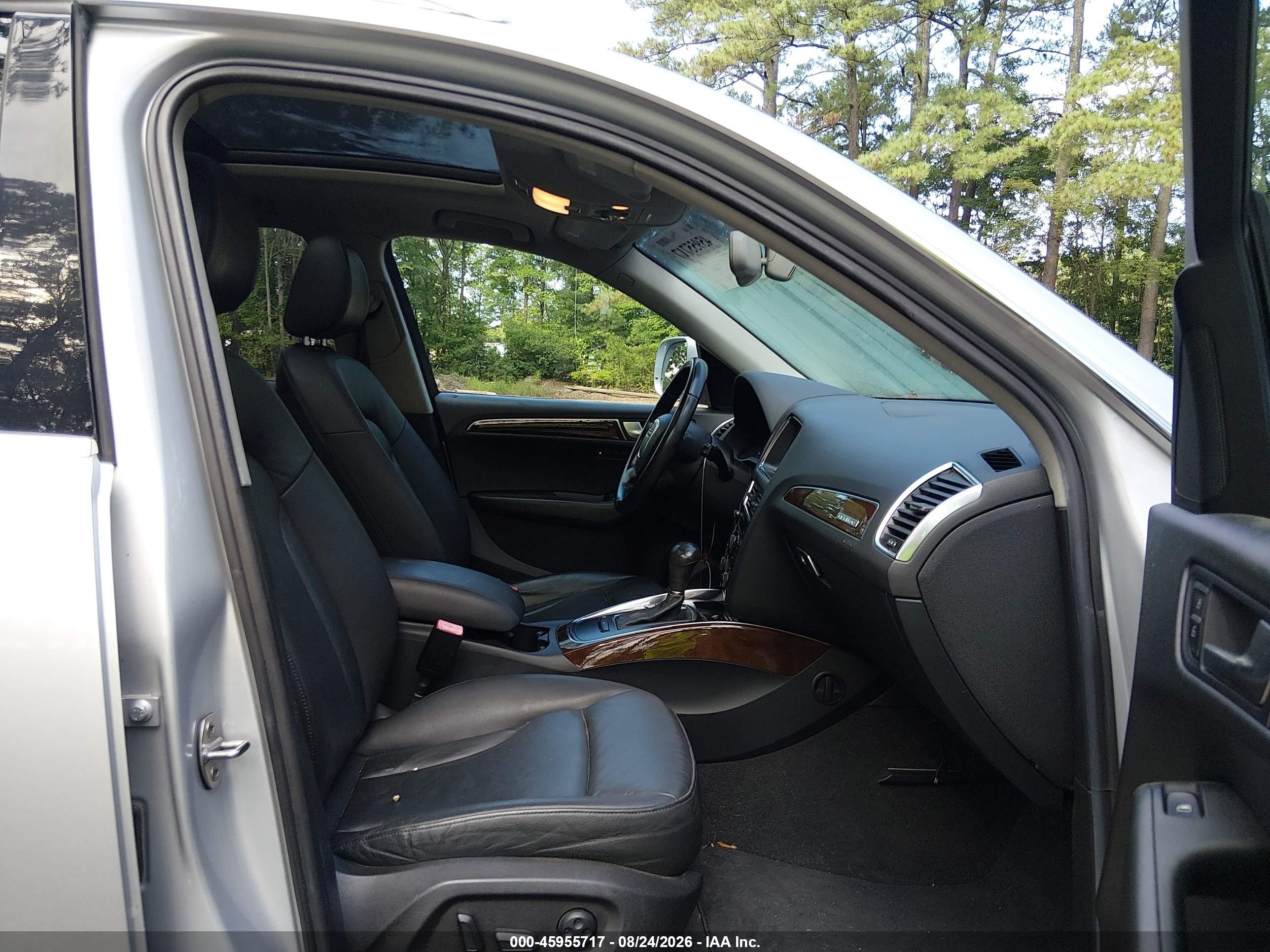 2012 Audi Q5 2.0t Premium Silver vin: WA1LFBFP0CA007373