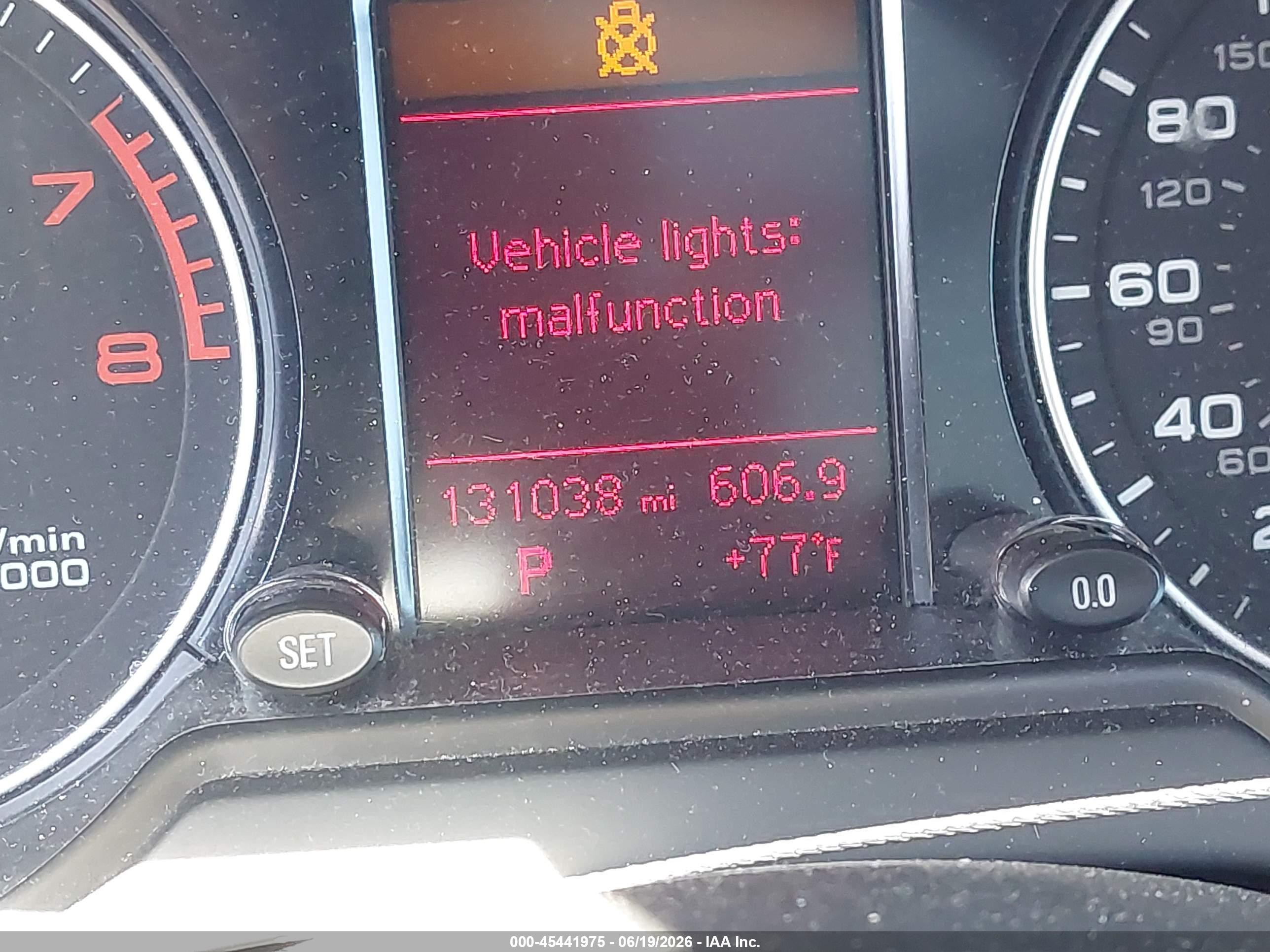 2011 Audi Q5 2.0t Premium Gray vin: WA1LFBFP1BA109828
