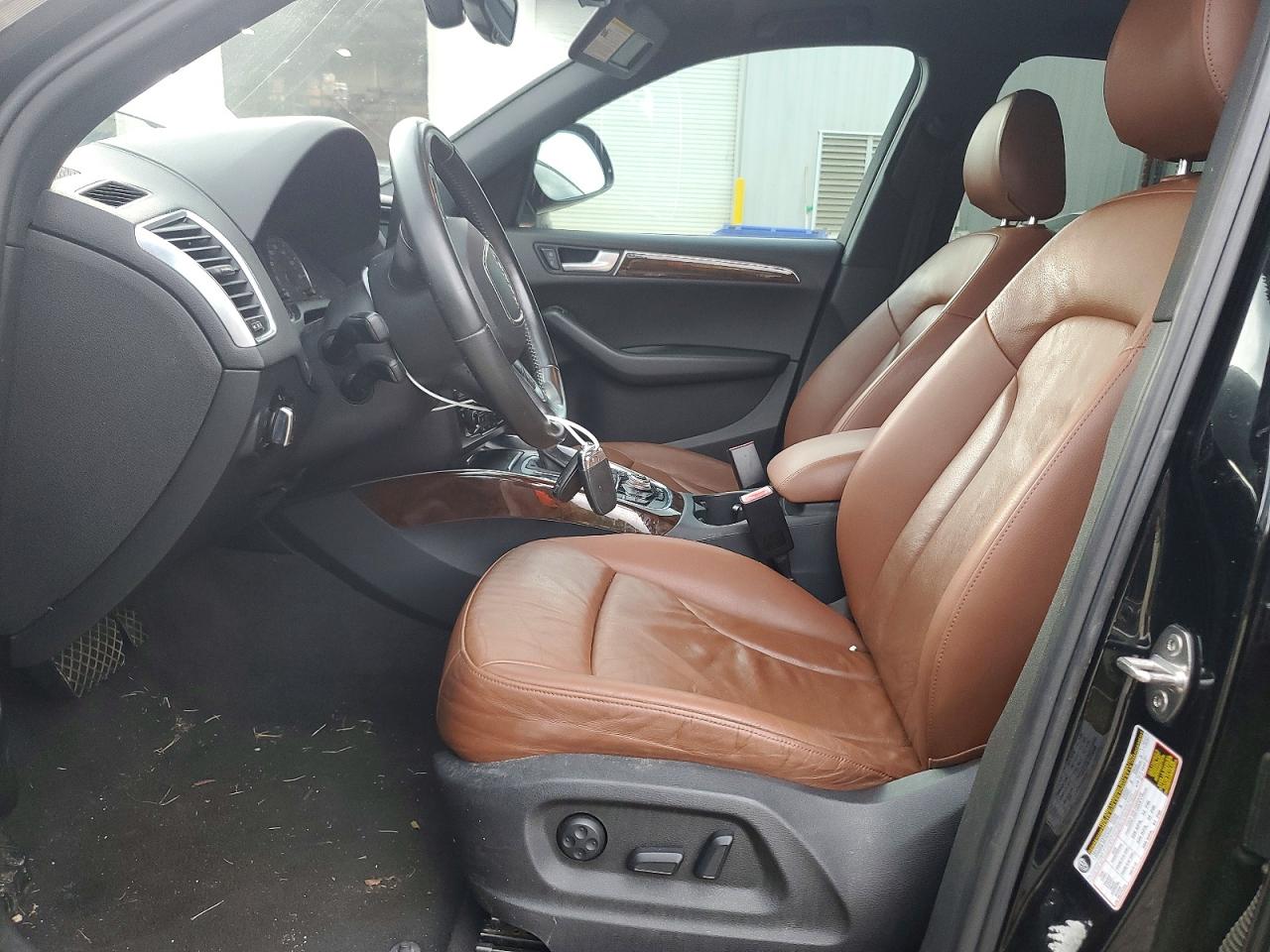 2011 Audi Q5 Premium Plus Black vin: WA1LFBFP7BA100812