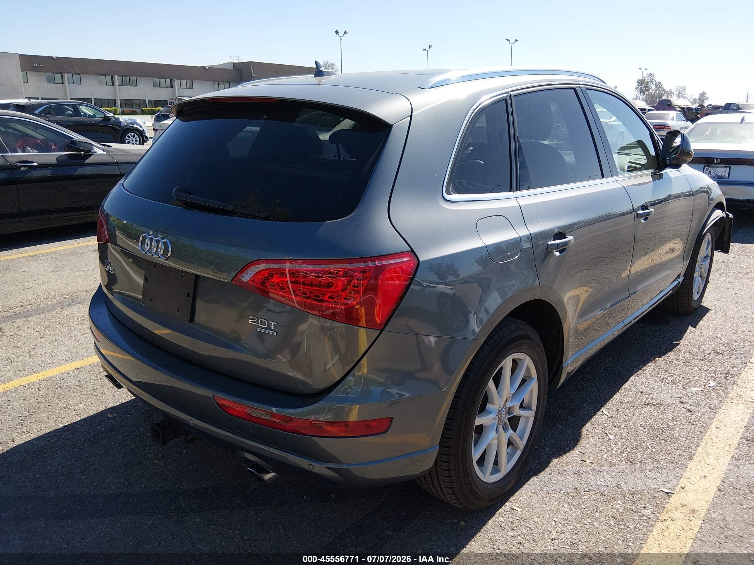 2012 Audi Q5 2.0t Premium Gray vin: WA1LFBFP8CA084119