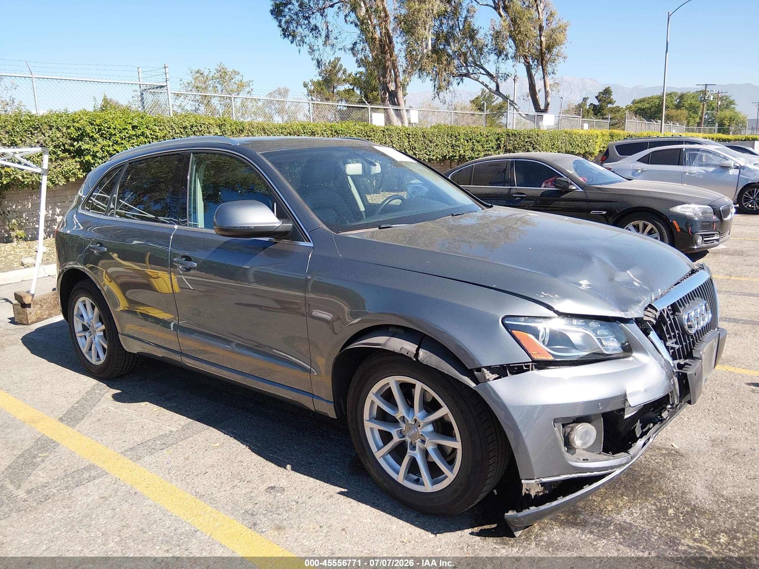 2012 Audi Q5 2.0t Premium Gray vin: WA1LFBFP8CA084119