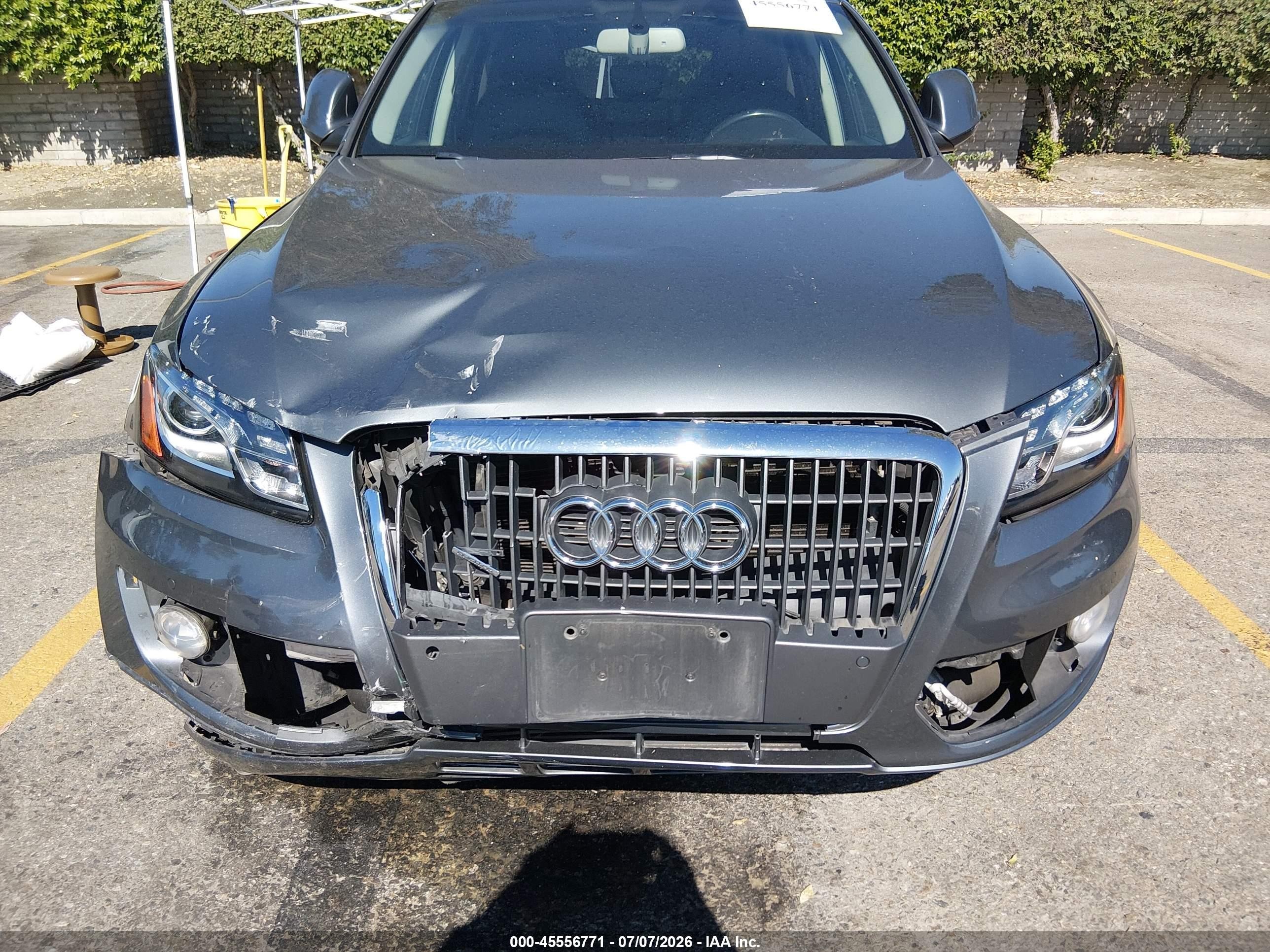 2012 Audi Q5 2.0t Premium Gray vin: WA1LFBFP8CA084119