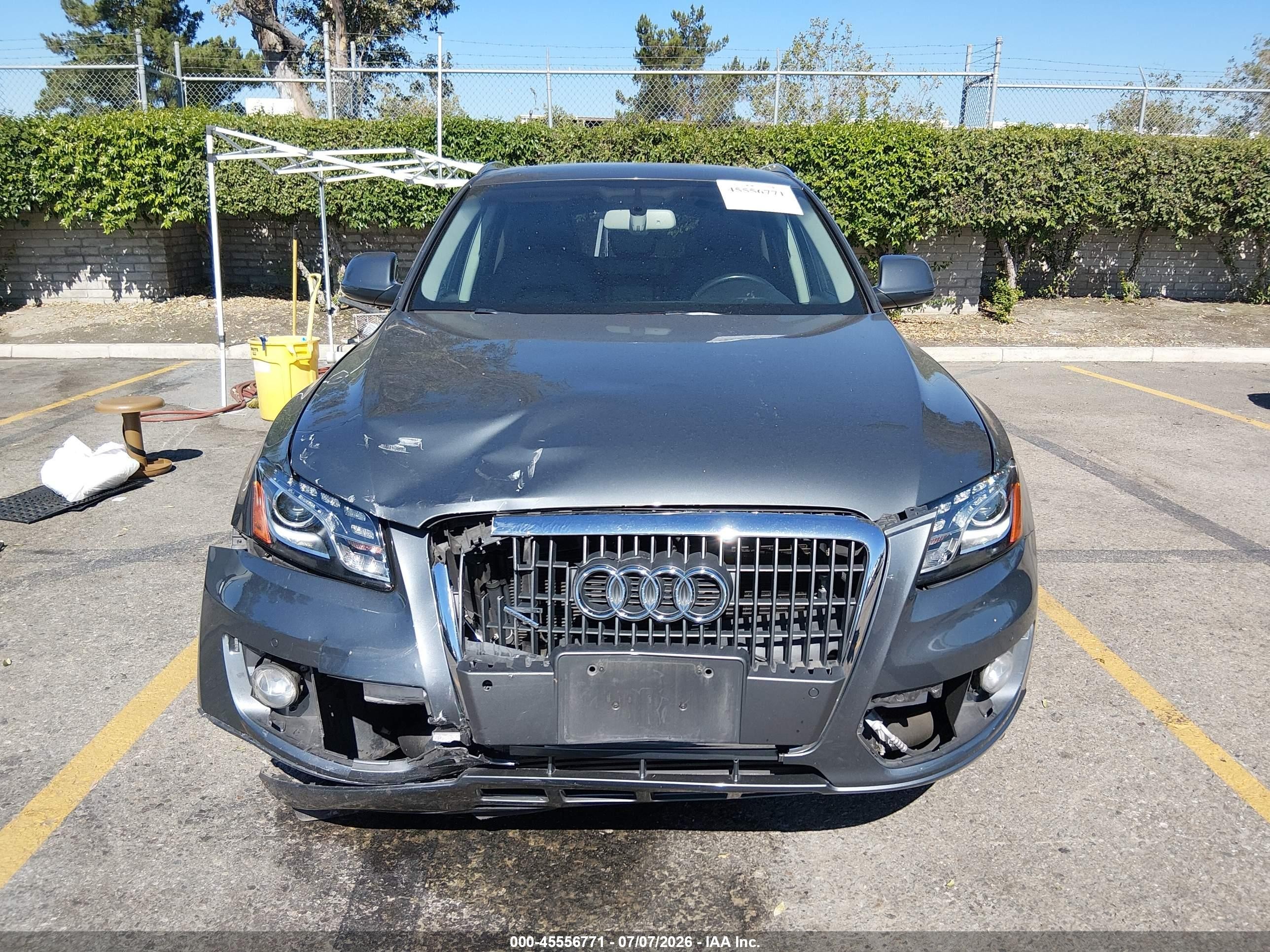 2012 Audi Q5 2.0t Premium Gray vin: WA1LFBFP8CA084119