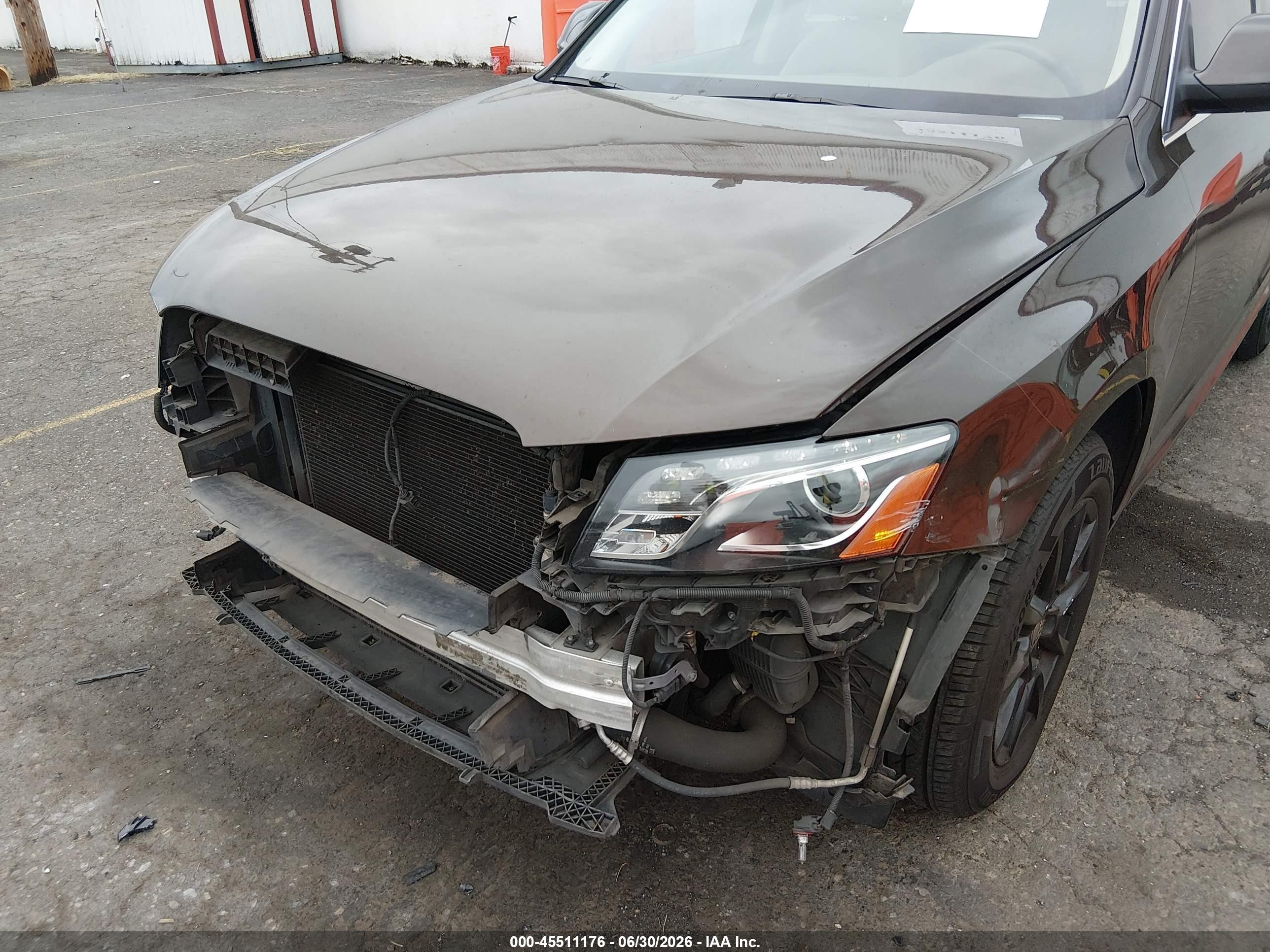 2012 Audi Q5 2.0t Premium Brown vin: WA1LFBFP9CA051890