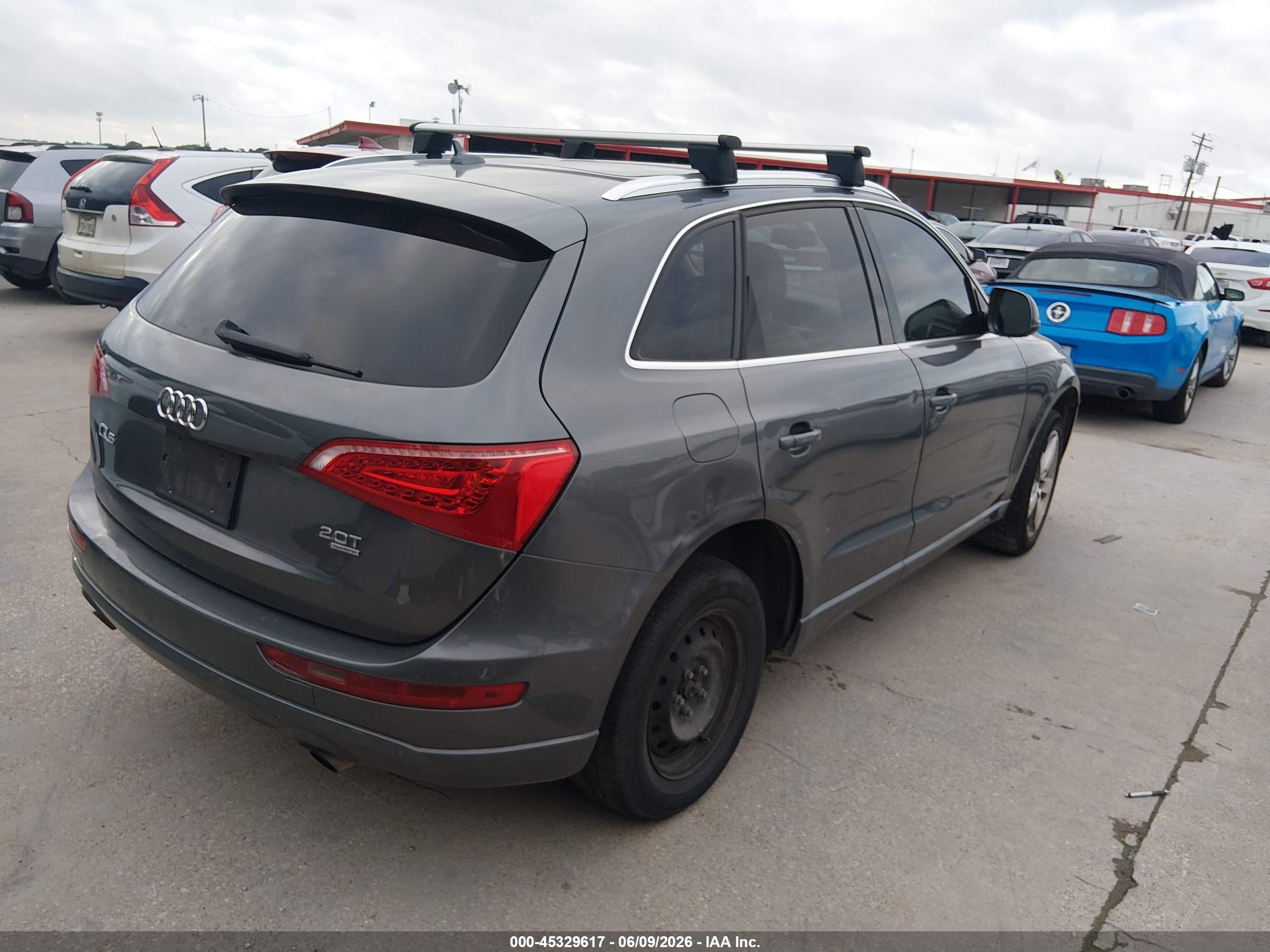 2012 Audi Q5 2.0t Premium Gray vin: WA1LFBFP9CA052036