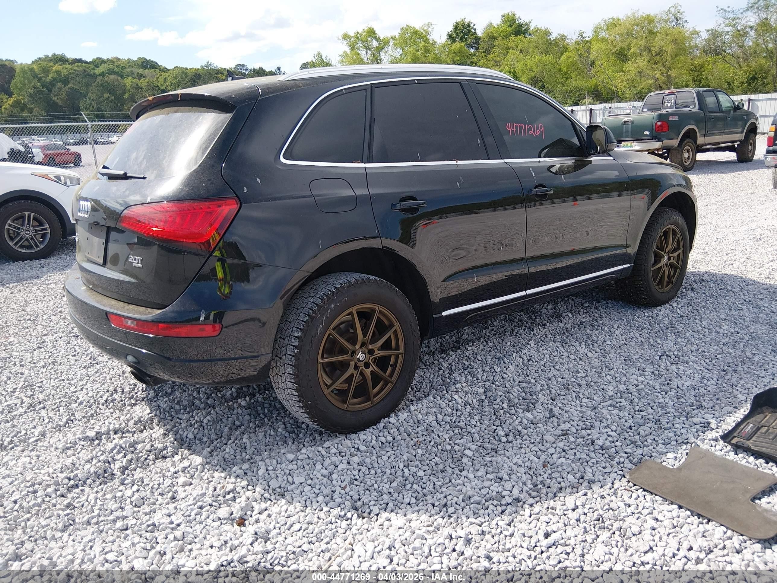 2014 Audi Q5 2.0t Premium Black vin: WA1LFBFP9EA030587