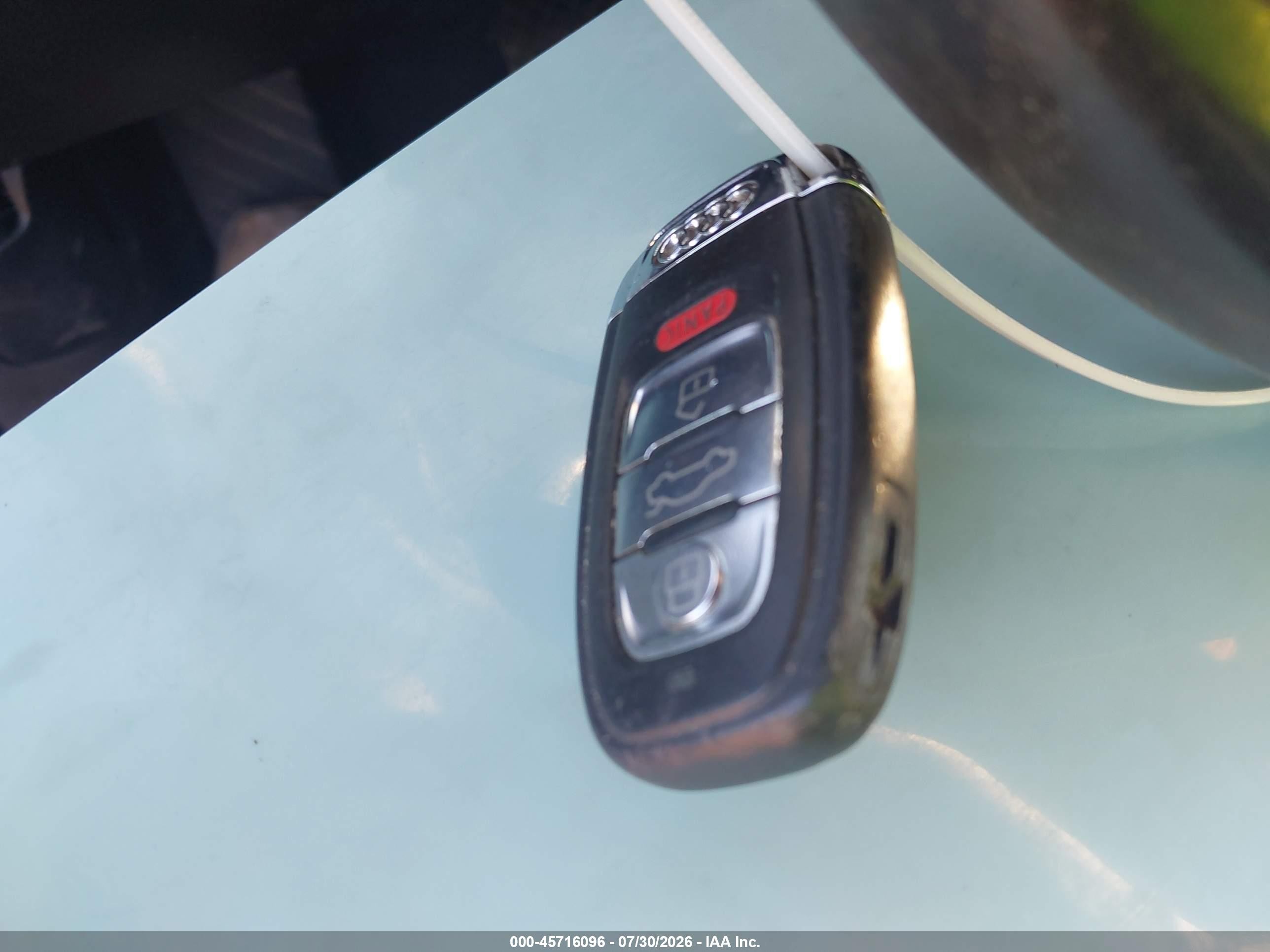 2011 Audi Q5 2.0t Premium Silver vin: WA1LFBFPXBA094570