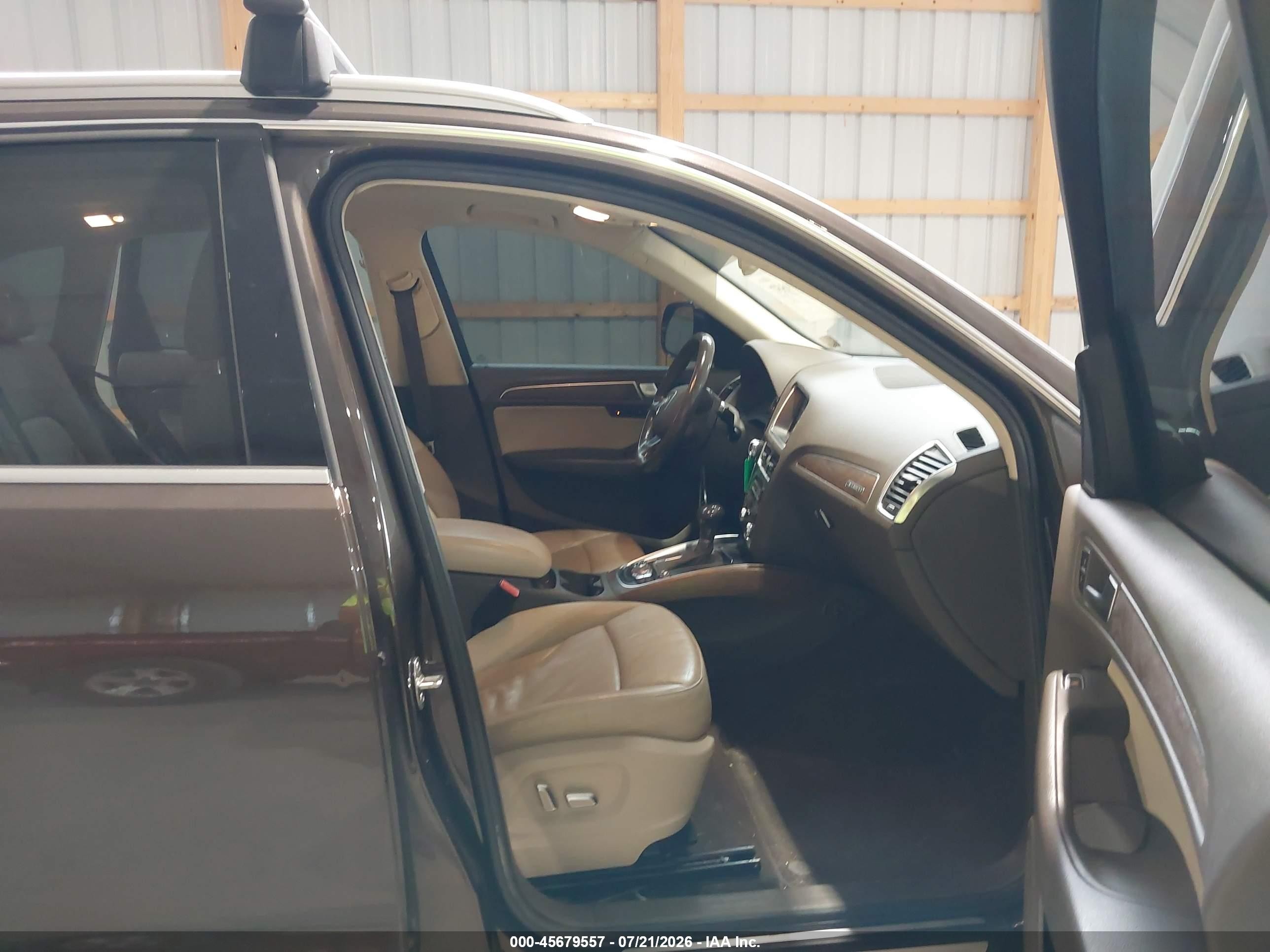 2013 Audi Q5 2.0t Premium Коричневый vin: WA1LFBFPXDA087945