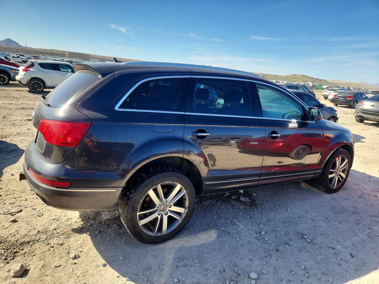 2012 Audi Q7 Premium Plus Серый vin: WA1LGAFE0CD009046