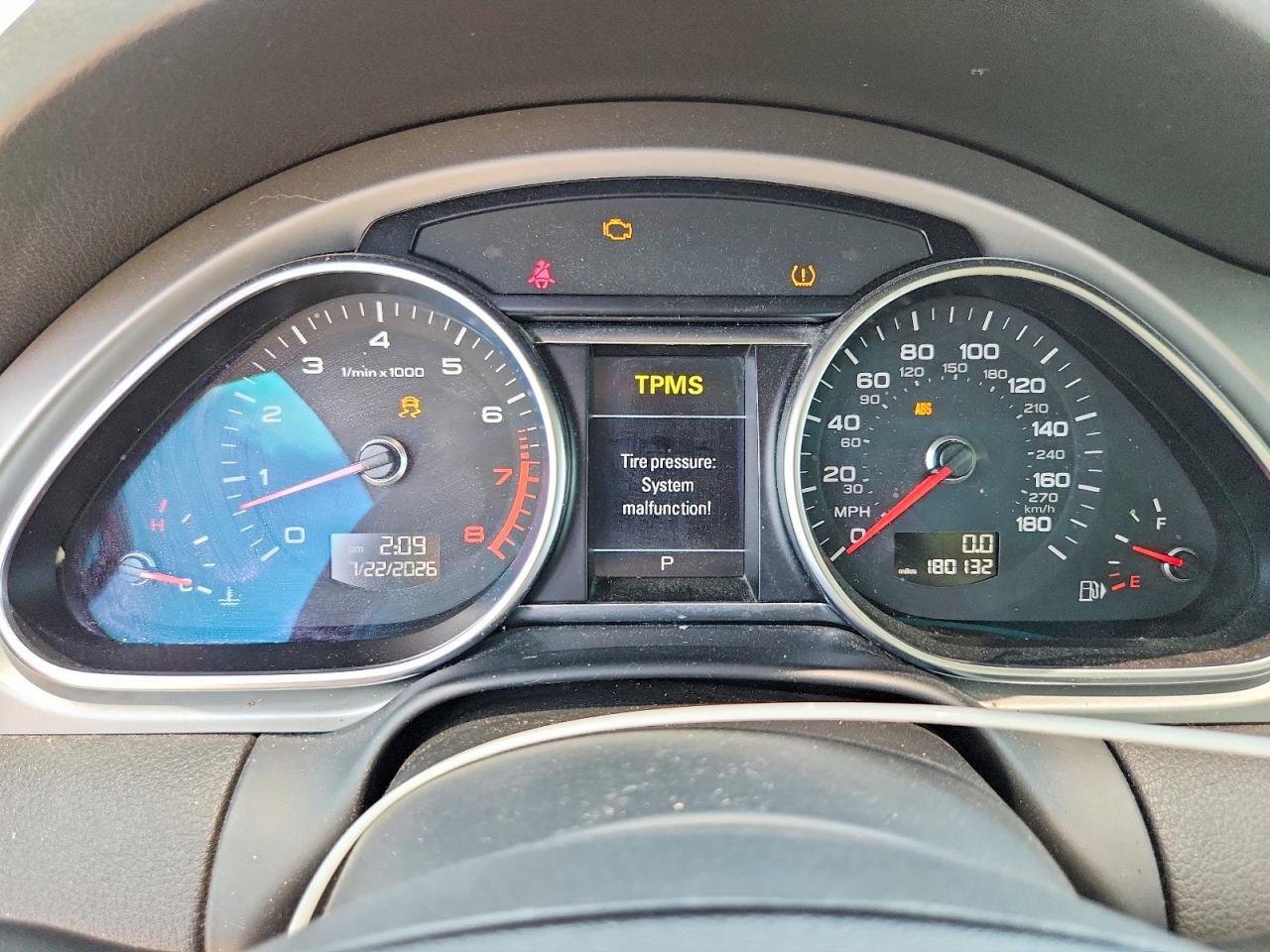 2015 Audi Q7 Premium Plus Gray vin: WA1LGAFE0FD009519
