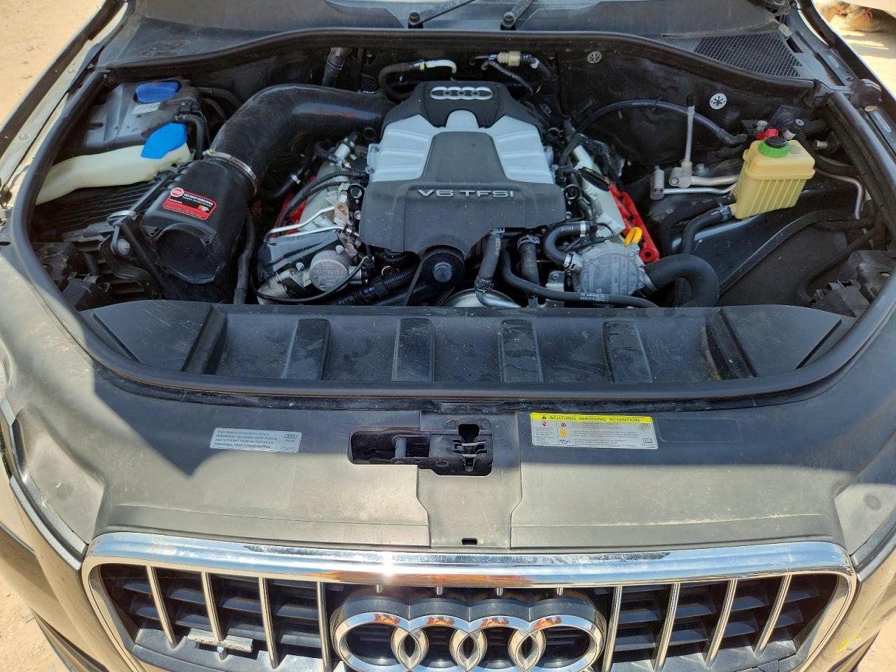 2015 Audi Q7 Premium Plus Gray vin: WA1LGAFE0FD009519