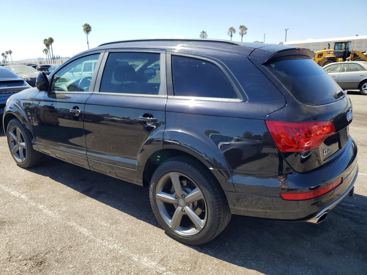 2015 Audi Q7 Premium Plus Черный vin: WA1LGAFE0FD009732
