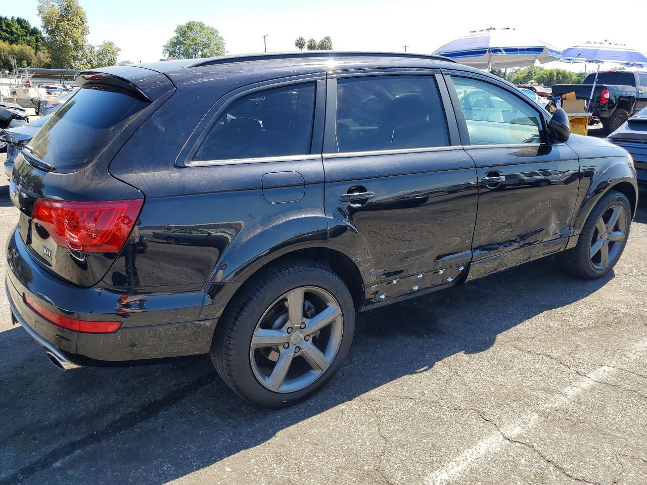2015 Audi Q7 Premium Plus Черный vin: WA1LGAFE0FD009732