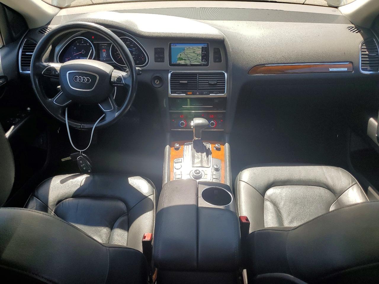 2015 Audi Q7 Premium Plus Черный vin: WA1LGAFE0FD009732