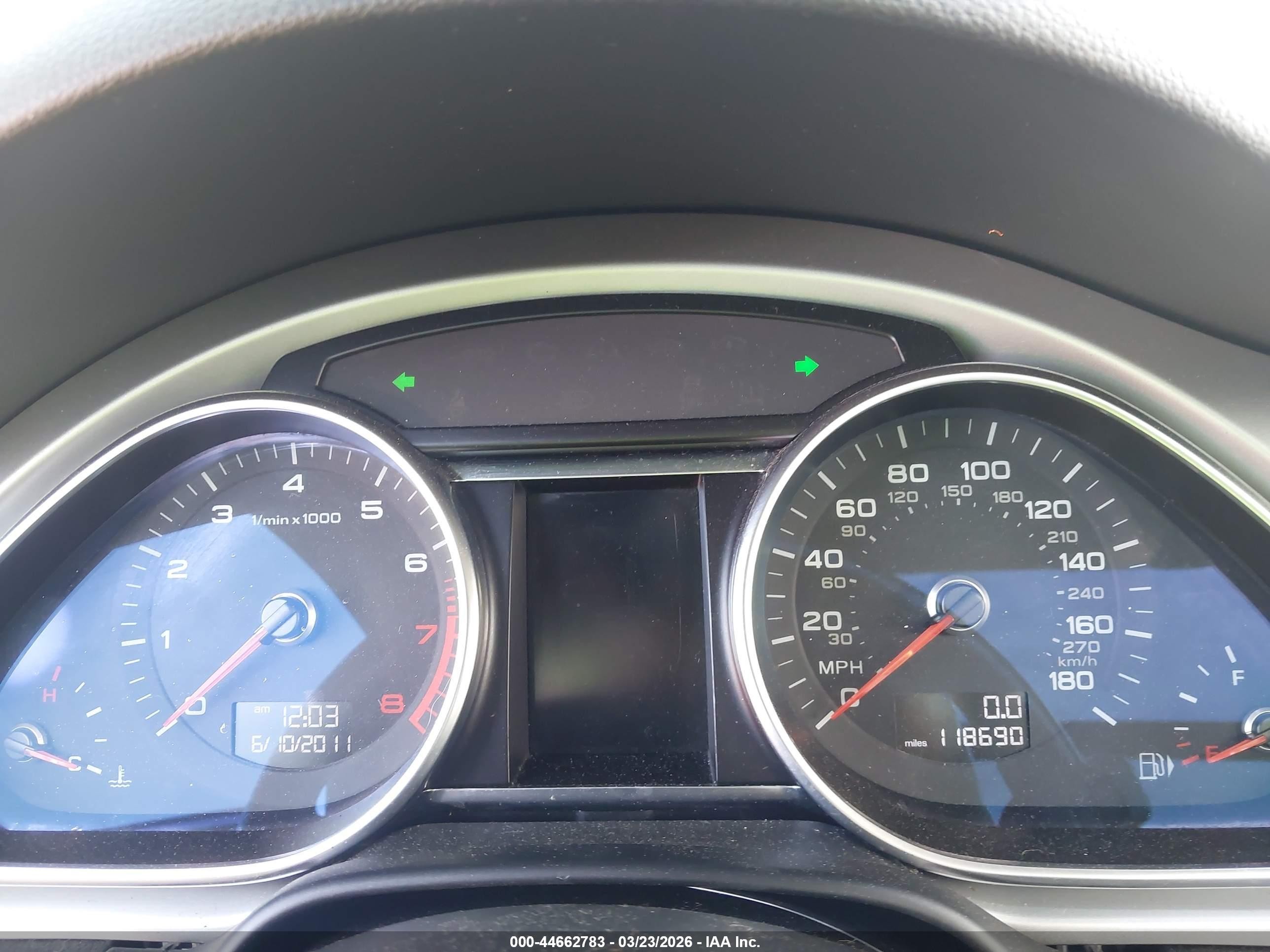 2012 Audi Q7 3.0t Premium Gray vin: WA1LGAFE1CD001912