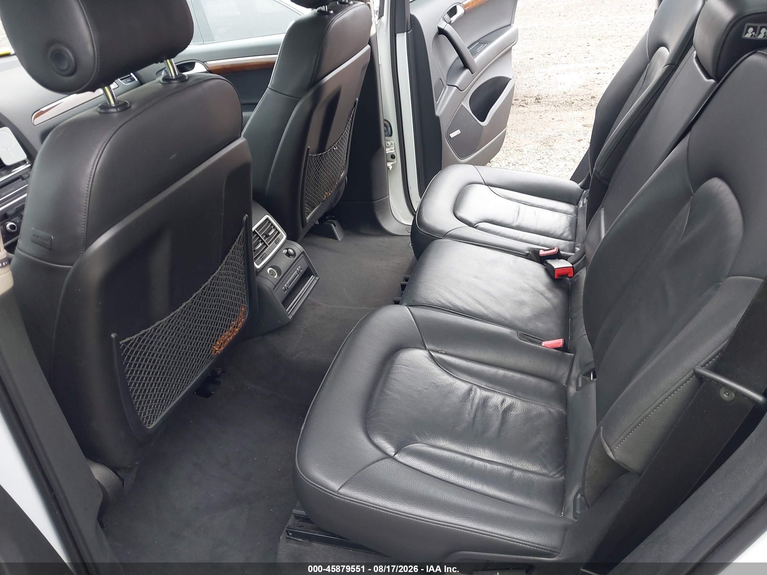 2013 Audi Q7 3.0t Premium White vin: WA1LGAFE1DD000664
