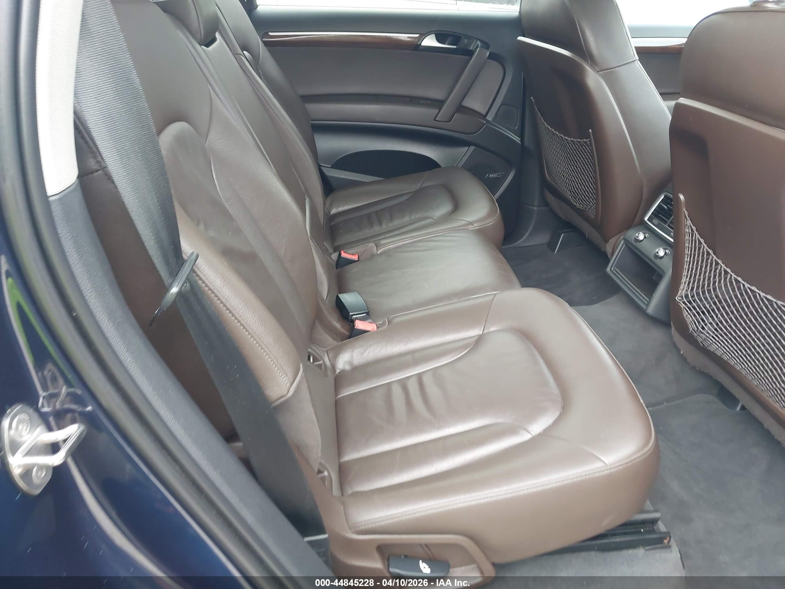 2013 Audi Q7 3.0t Premium Blue vin: WA1LGAFE1DD000972