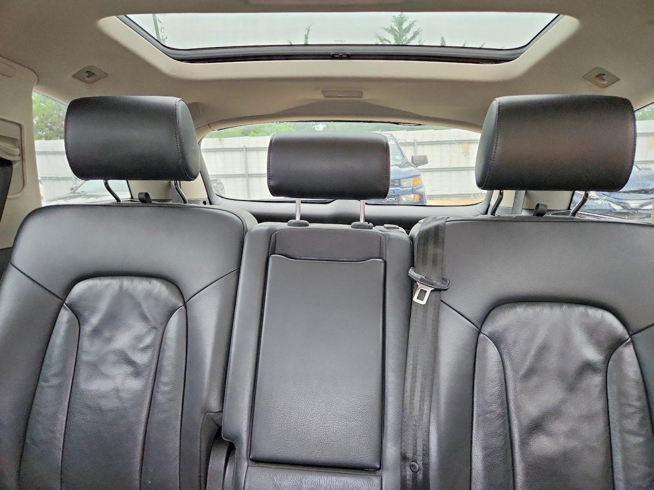 2011 Audi Q7 Premium Plus Gray vin: WA1LGAFE2BD001321