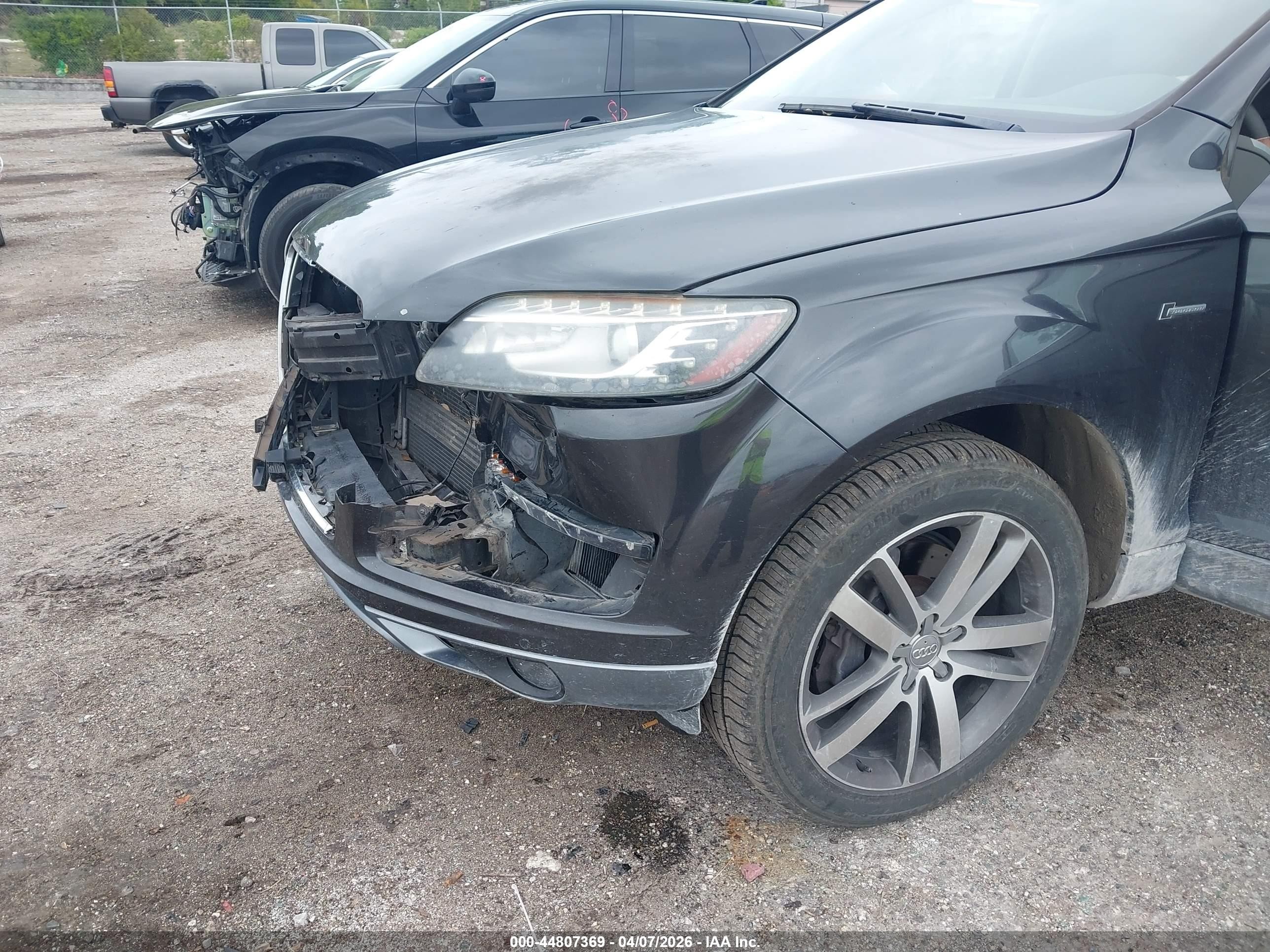 2013 Audi Q7 3.0t Premium Black vin: WA1LGAFE2DD005131