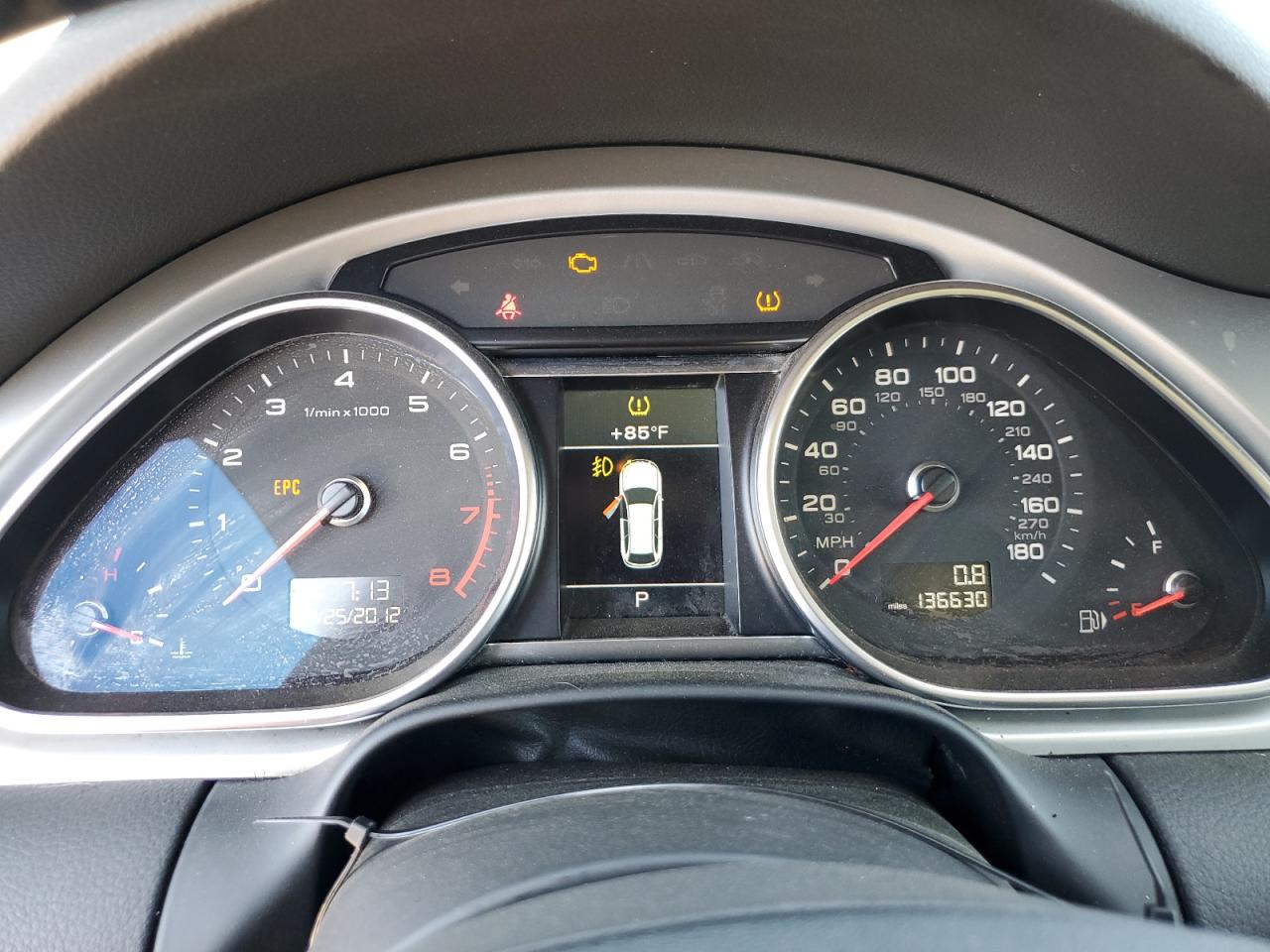 2014 Audi Q7 Premium Plus Коричневый vin: WA1LGAFE2ED000688