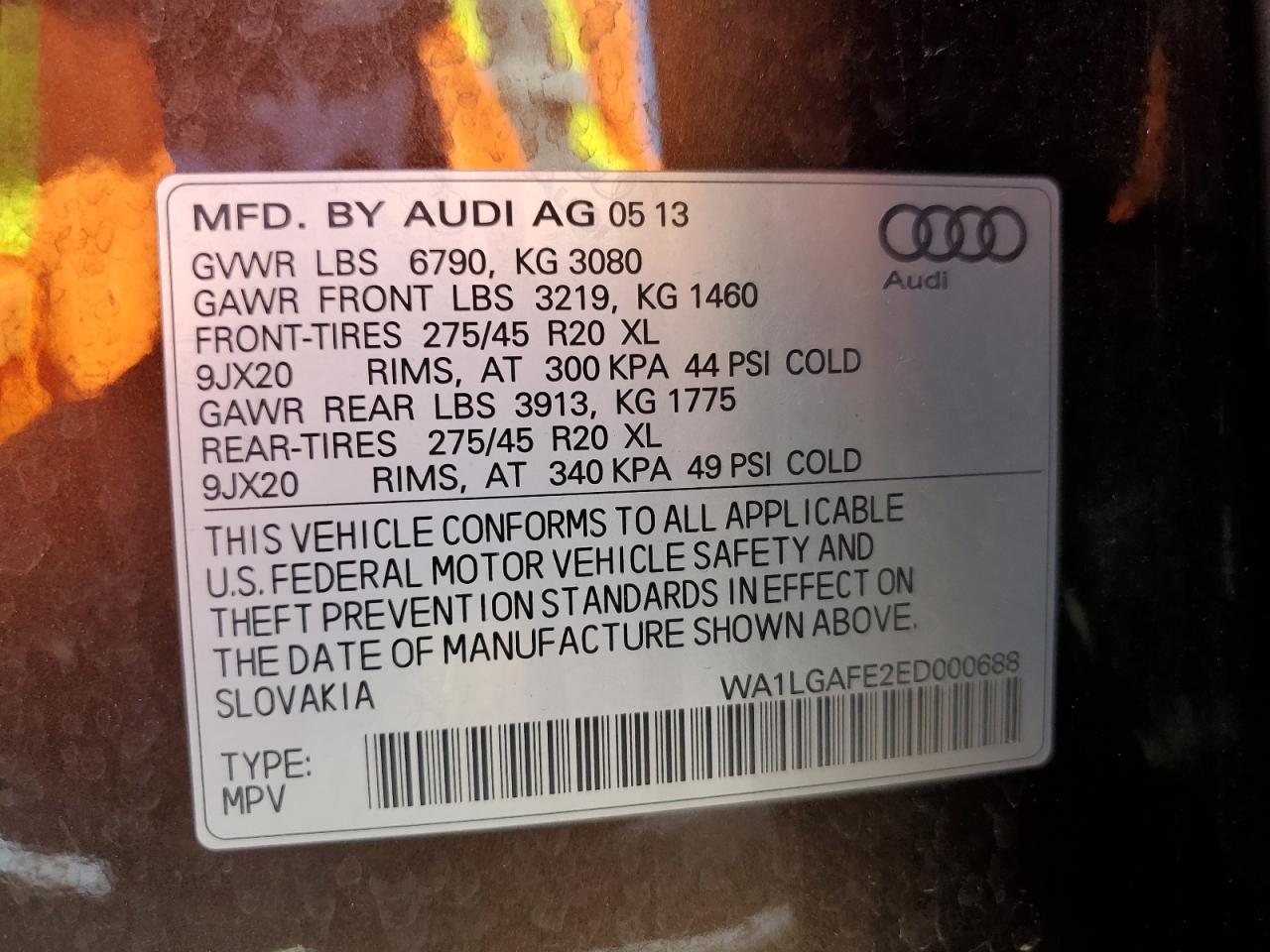 2014 Audi Q7 Premium Plus Коричневый vin: WA1LGAFE2ED000688