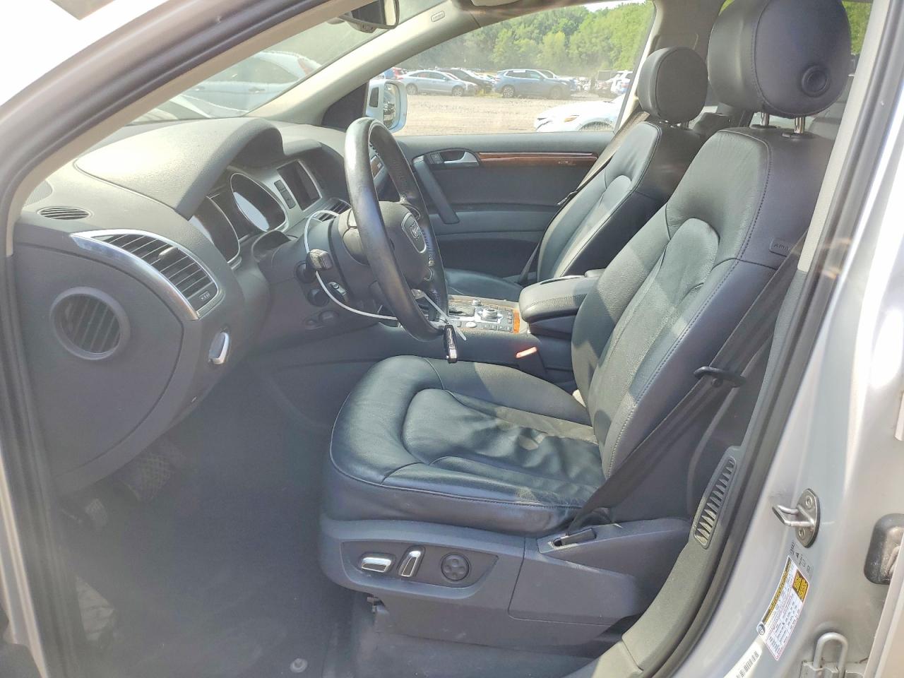 2014 Audi Q7 Premium Plus Silver vin: WA1LGAFE2ED004031