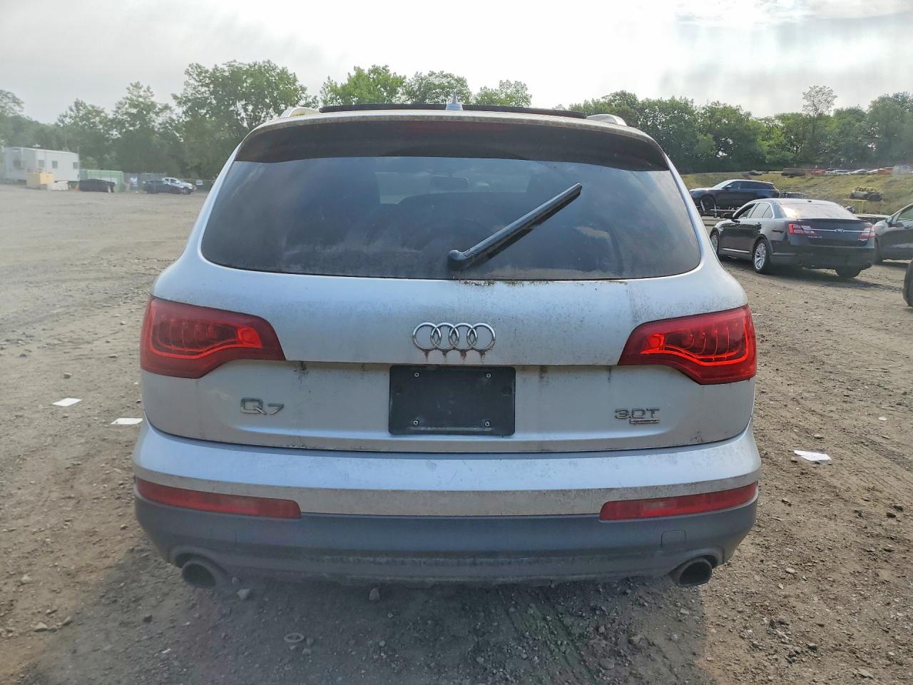 2014 Audi Q7 Premium Plus Silver vin: WA1LGAFE2ED004031