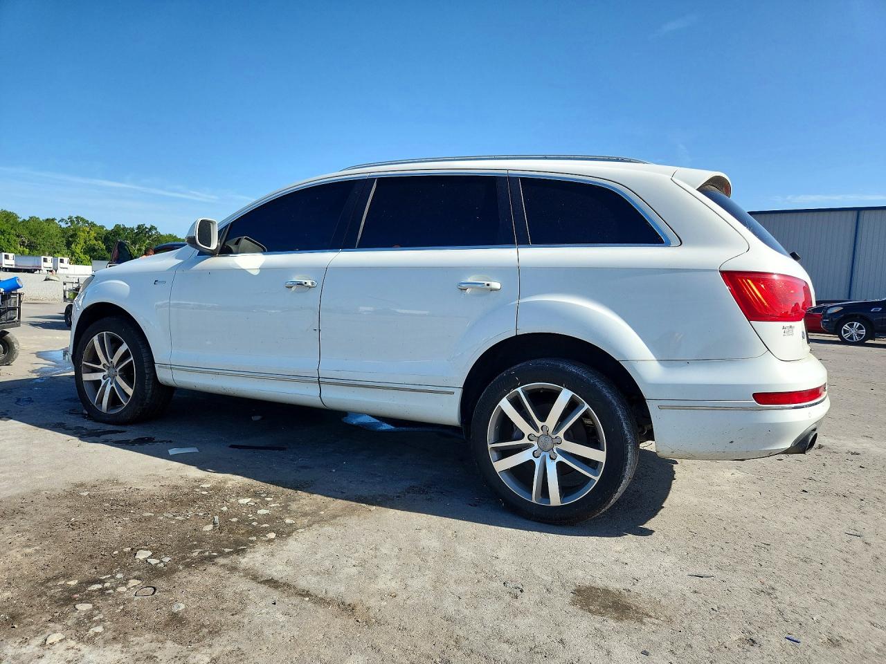 2014 Audi Q7 Premium Plus White vin: WA1LGAFE2ED018513
