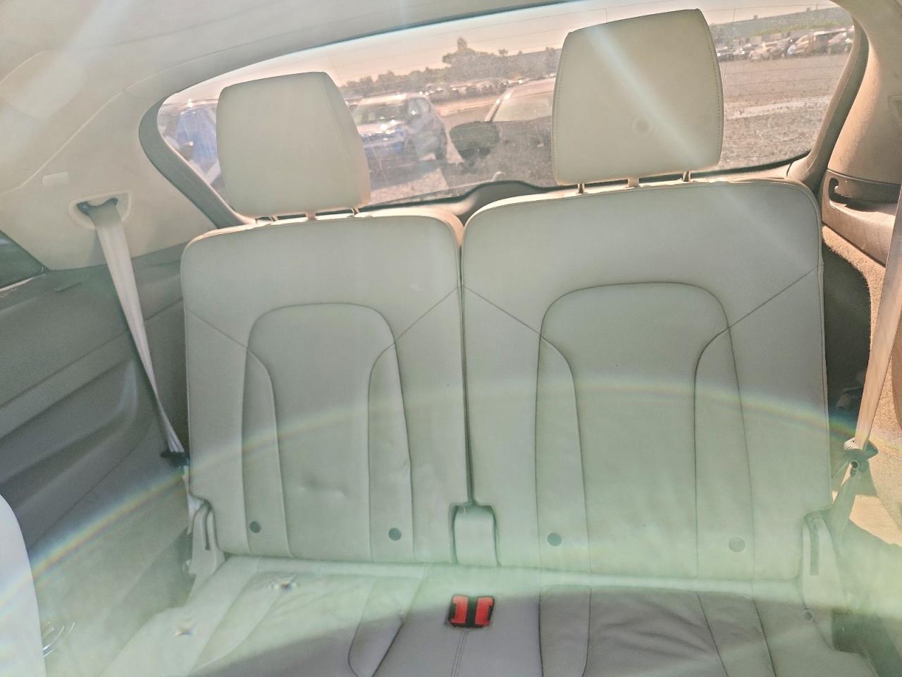 2014 Audi Q7 Premium Plus White vin: WA1LGAFE2ED018513