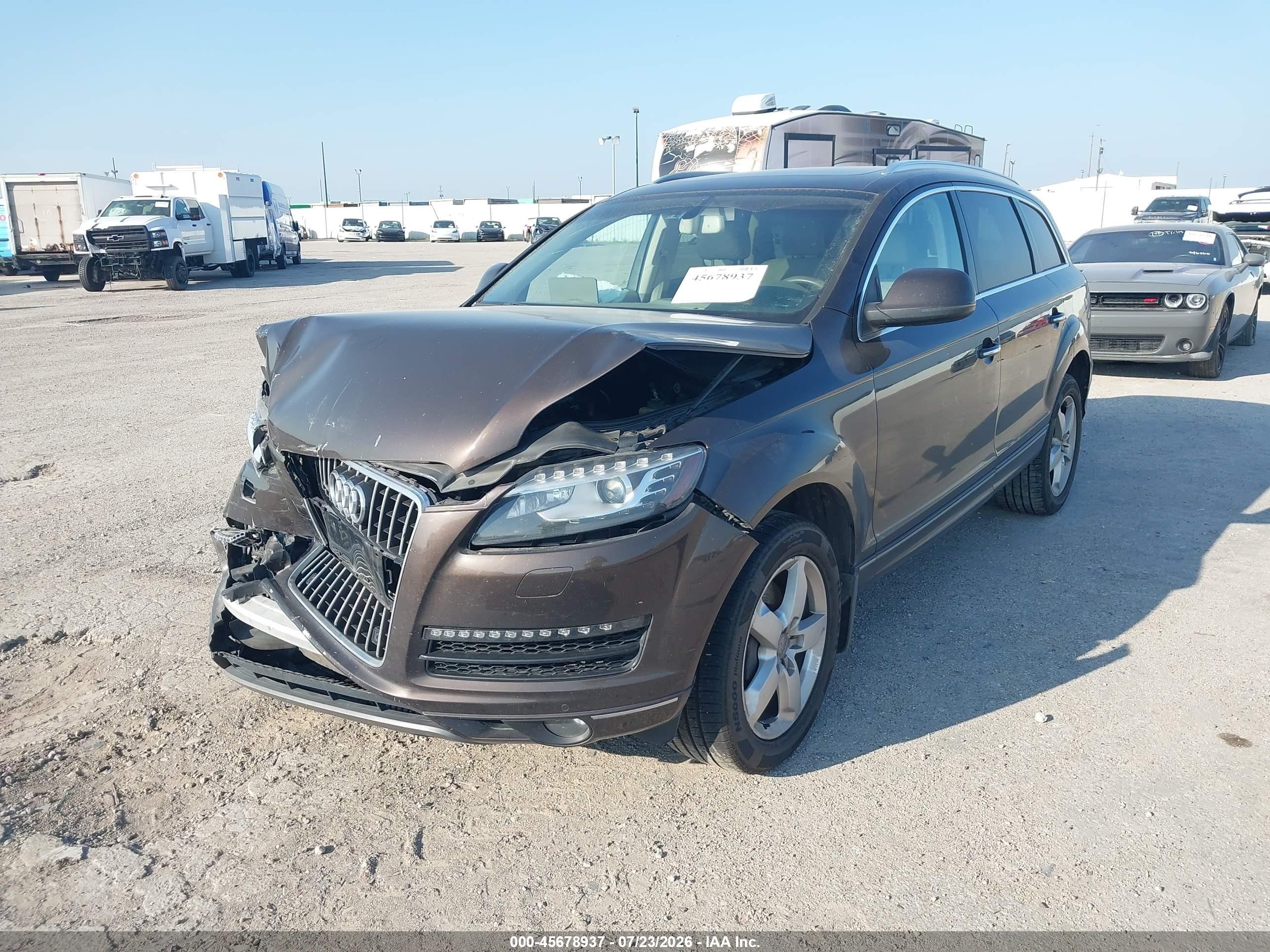 2015 Audi Q7 3.0t Premium Бордовый vin: WA1LGAFE2FD019839