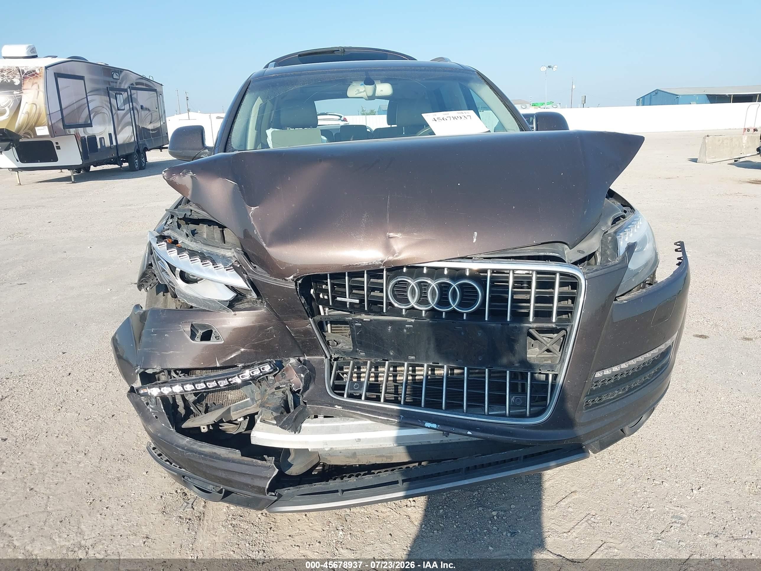 2015 Audi Q7 3.0t Premium Бордовый vin: WA1LGAFE2FD019839