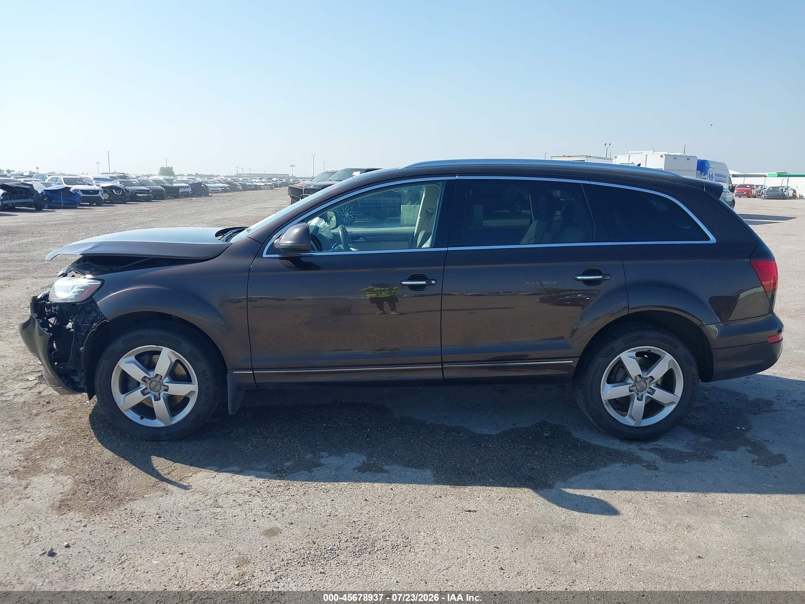2015 Audi Q7 3.0t Premium Бордовый vin: WA1LGAFE2FD019839